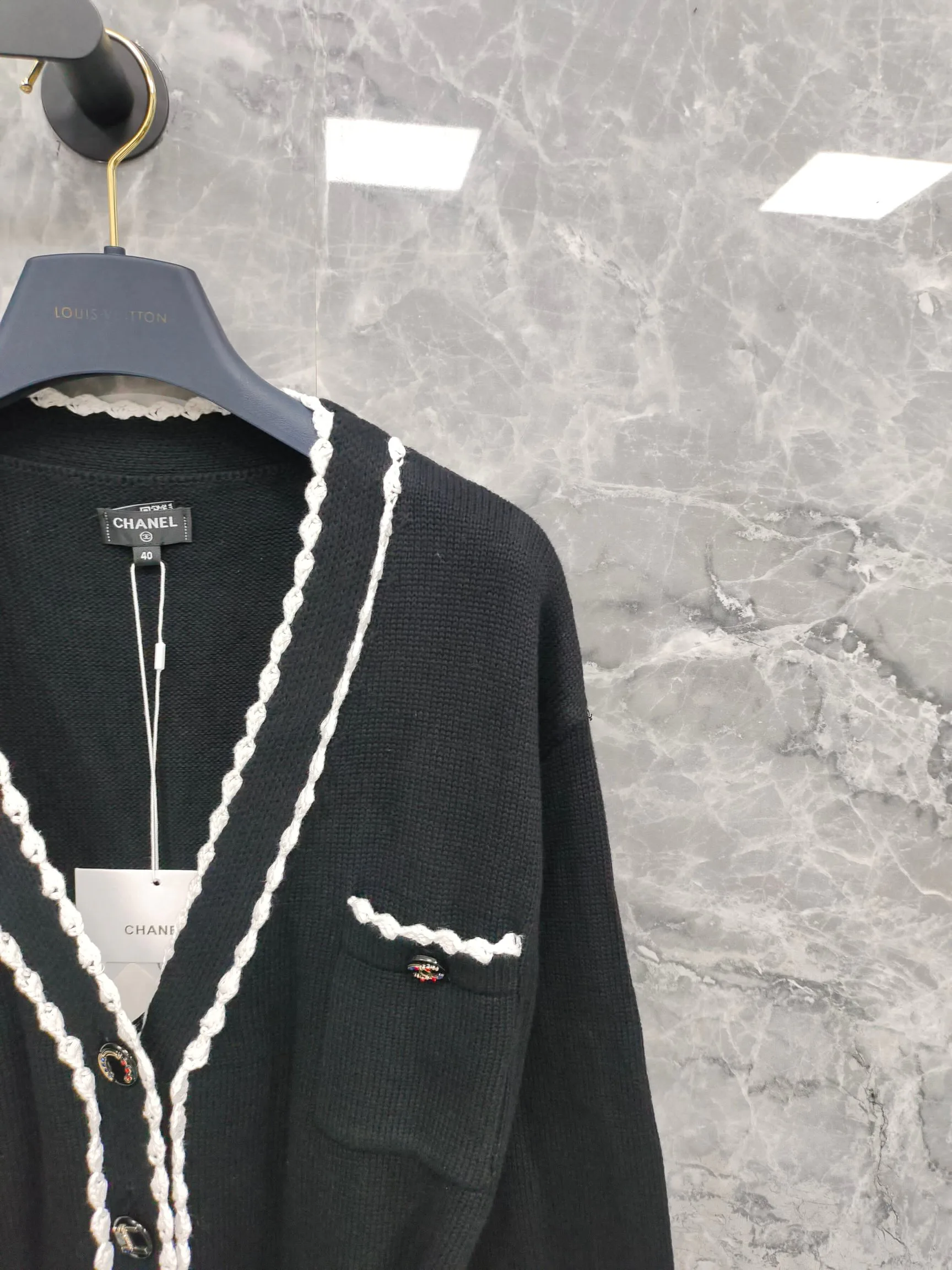 Women's Jumpers And Sweaters CHANEL 18363303