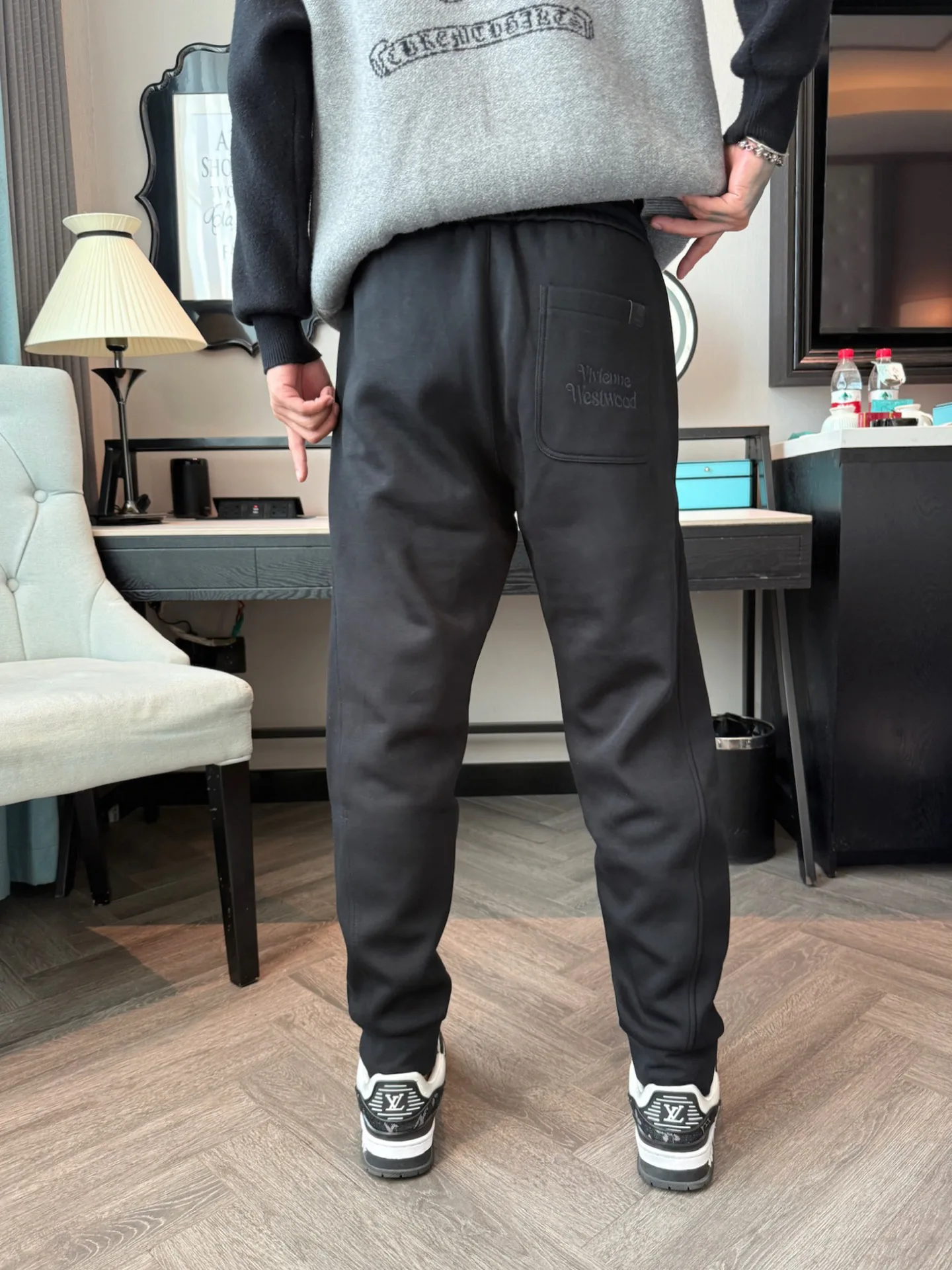 Men's Trousers VIVIENNE WESTWOOD 18499673