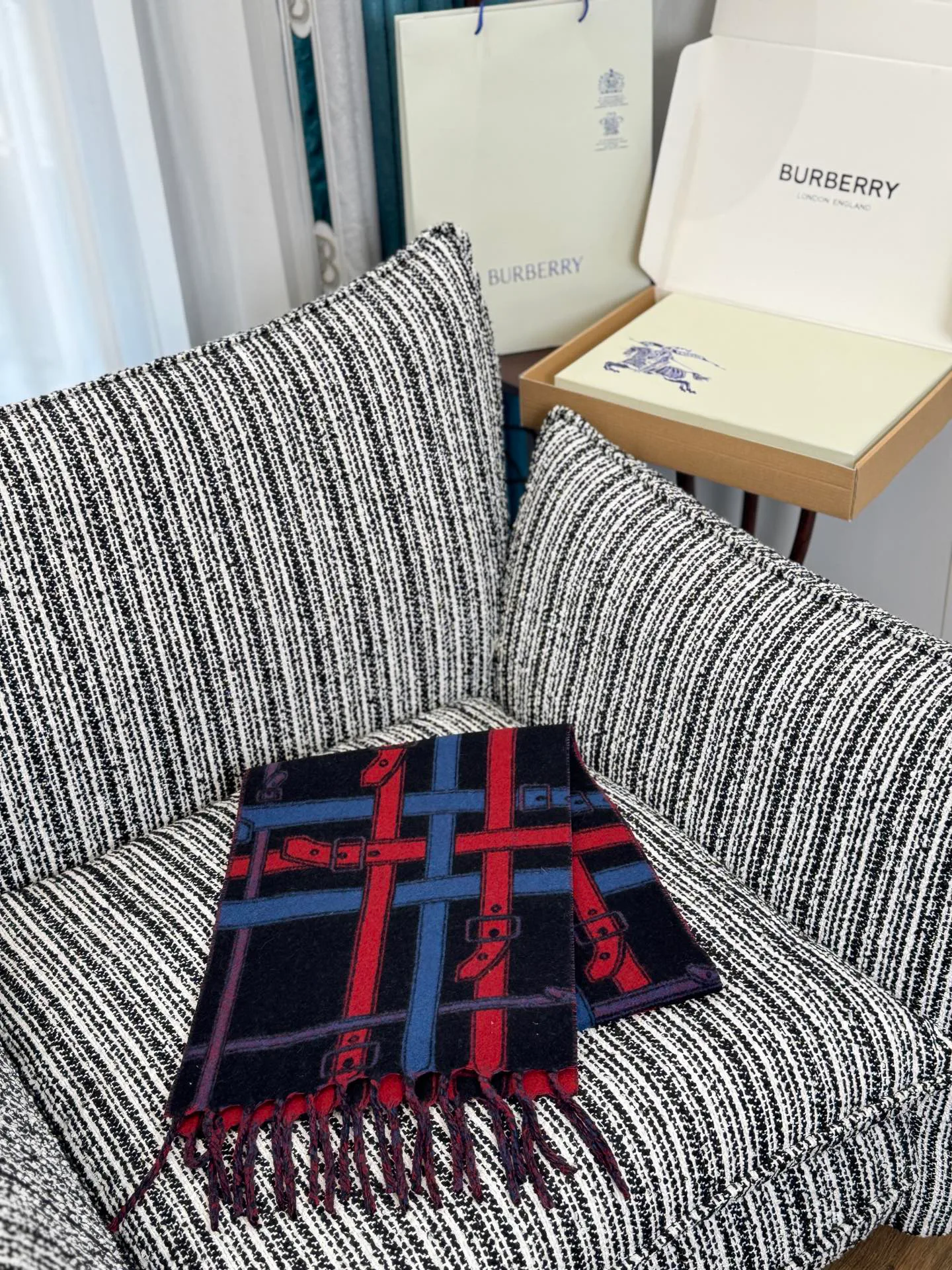 Scarves BURBERRY 18523940
