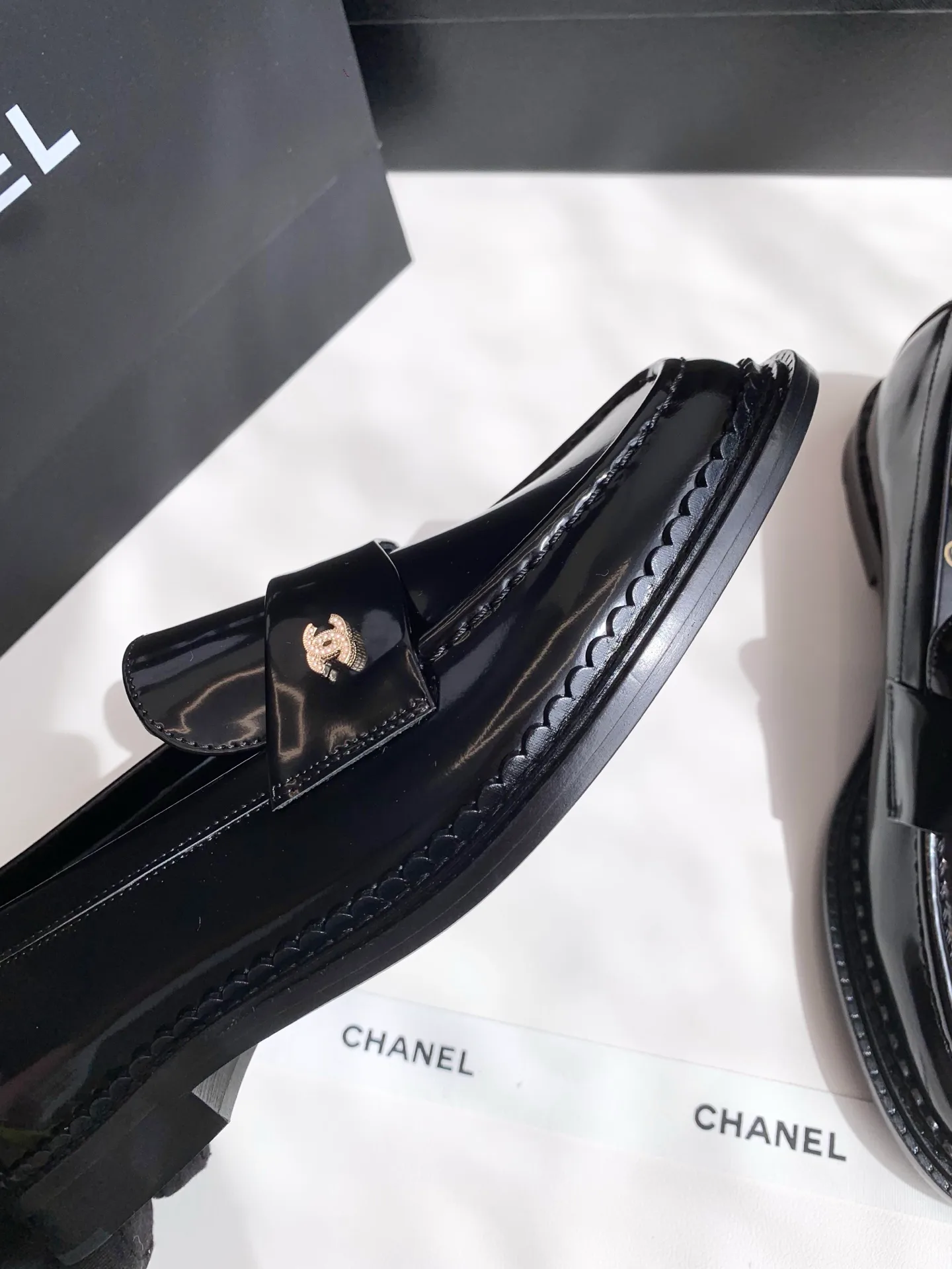 Women's Loafers And Moccasins CHANEL 16948091