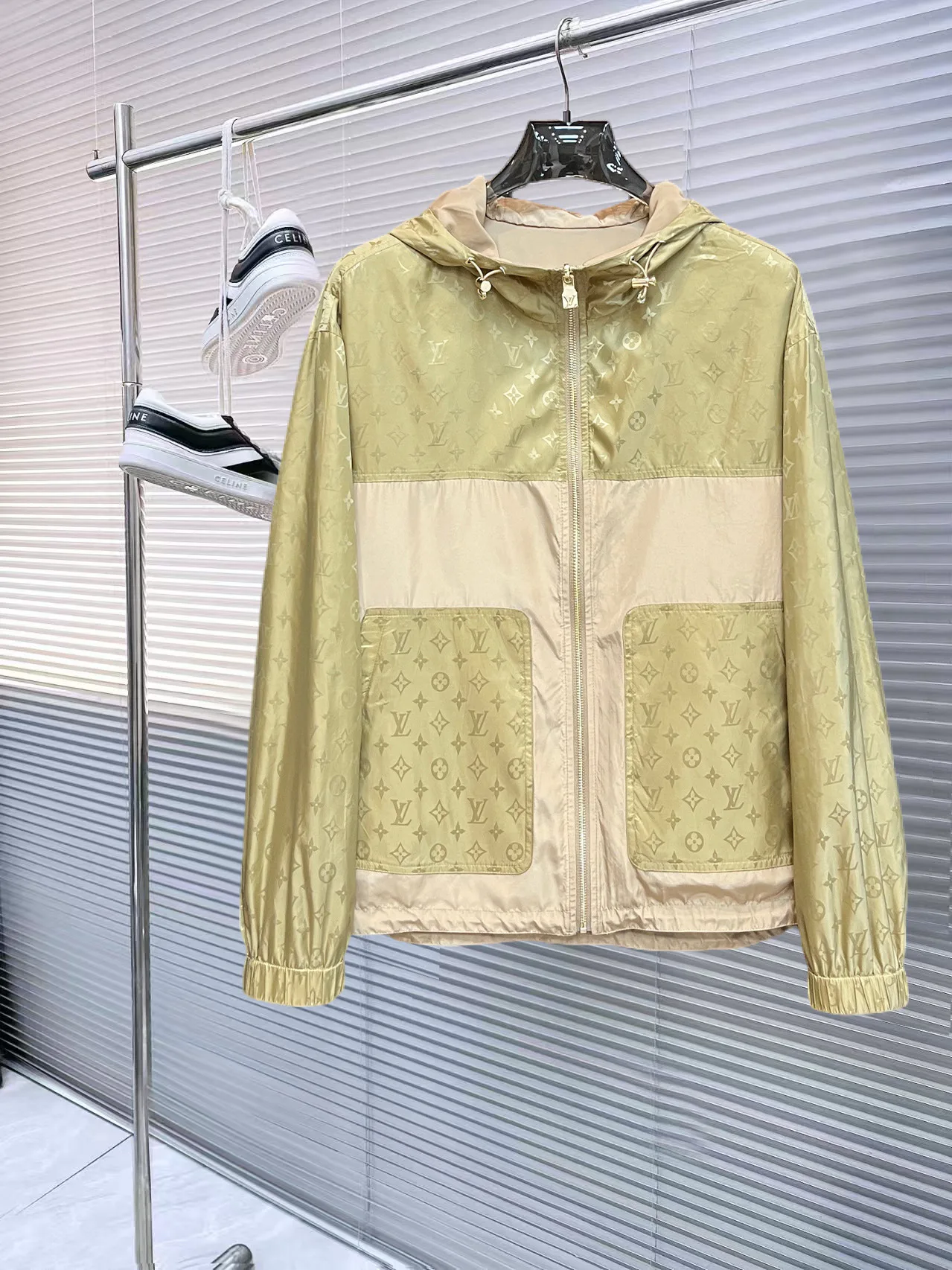 Men's Jackets And Down Jackets LOUIS VUITTON 17966718