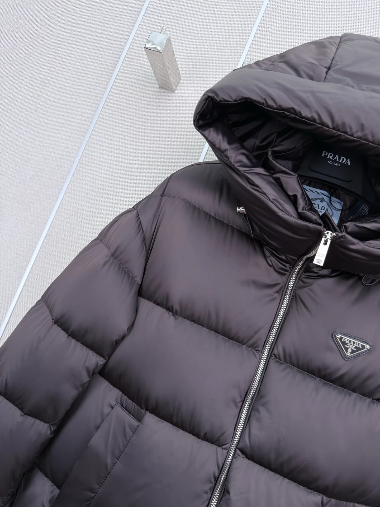 Куртки И Пуховики Женские Prada 18600987