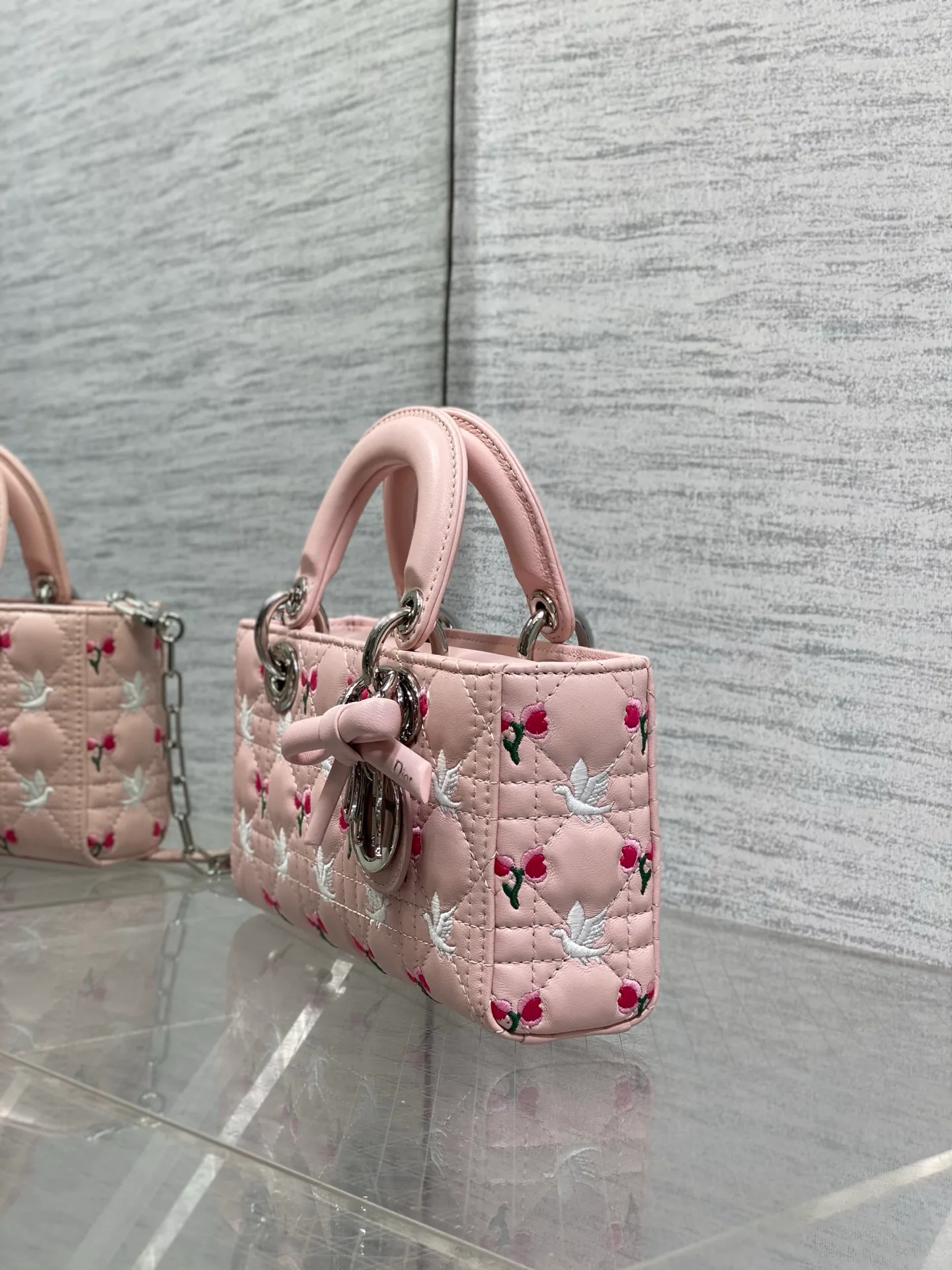 Women's Classic Handbags CHRISTIAN DIOR 17601338