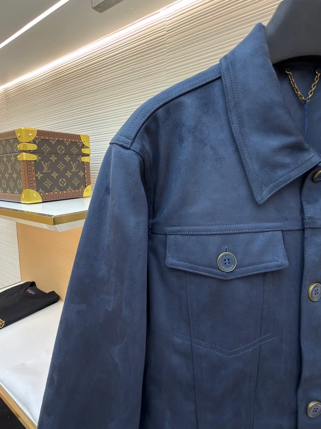 Men's Jackets And Down Jackets LOUIS VUITTON 17572031