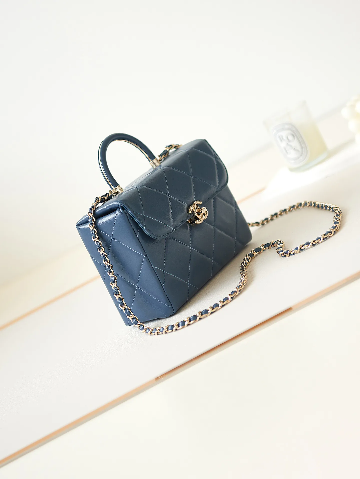 Women's Classic Handbags CHANEL 18065667