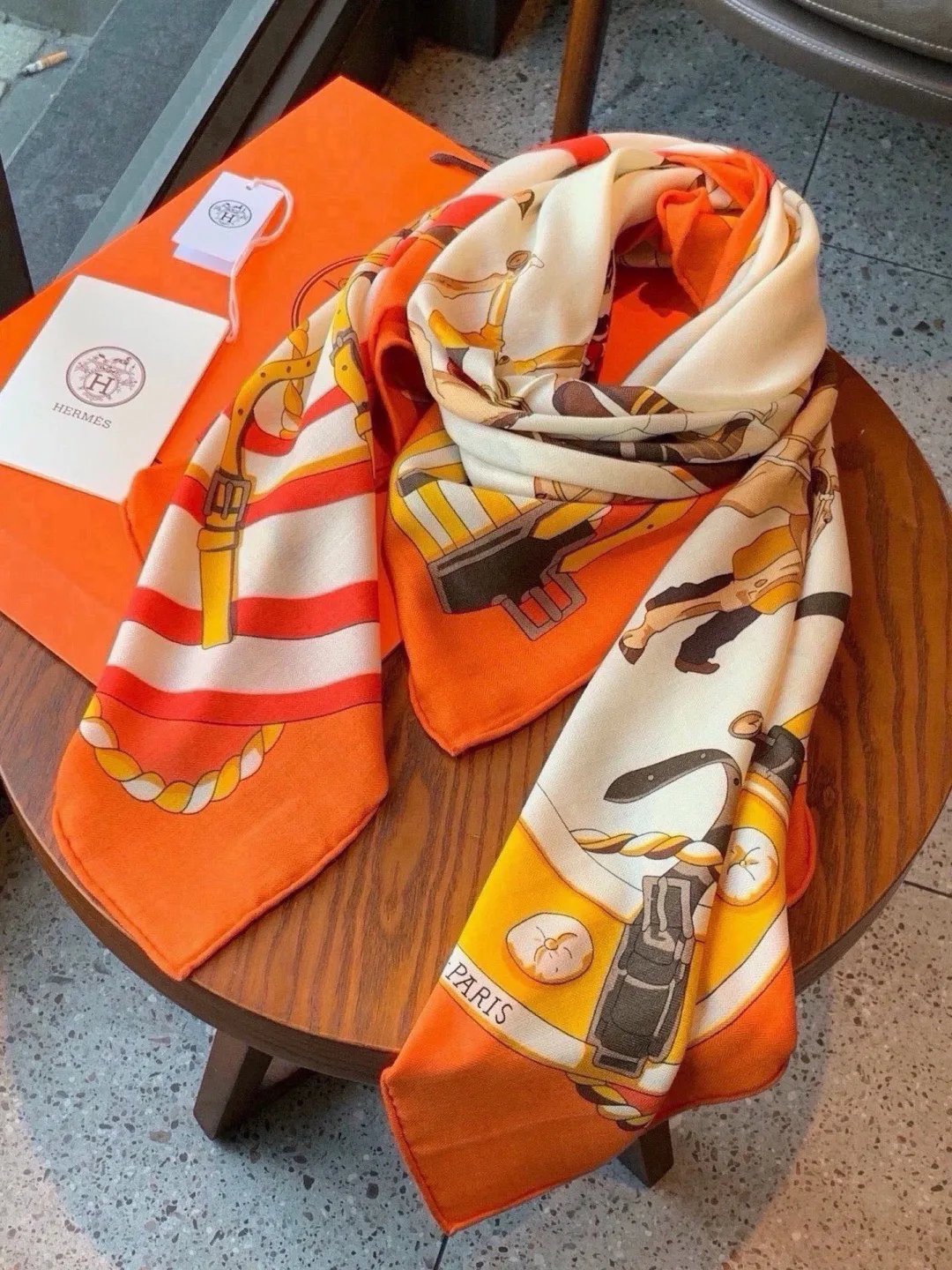 Silk Scarves HERMES 18003588
