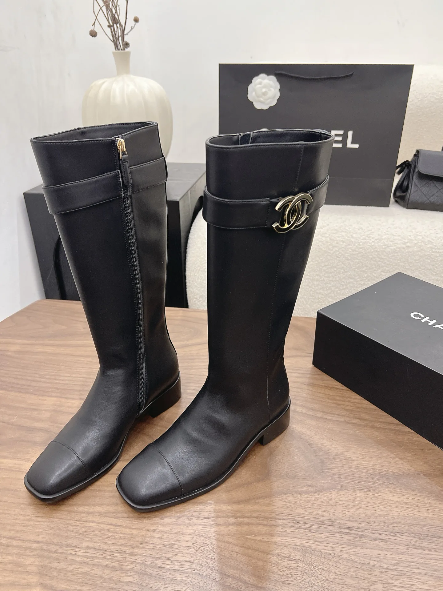 Women's Boots CHANEL 17981369