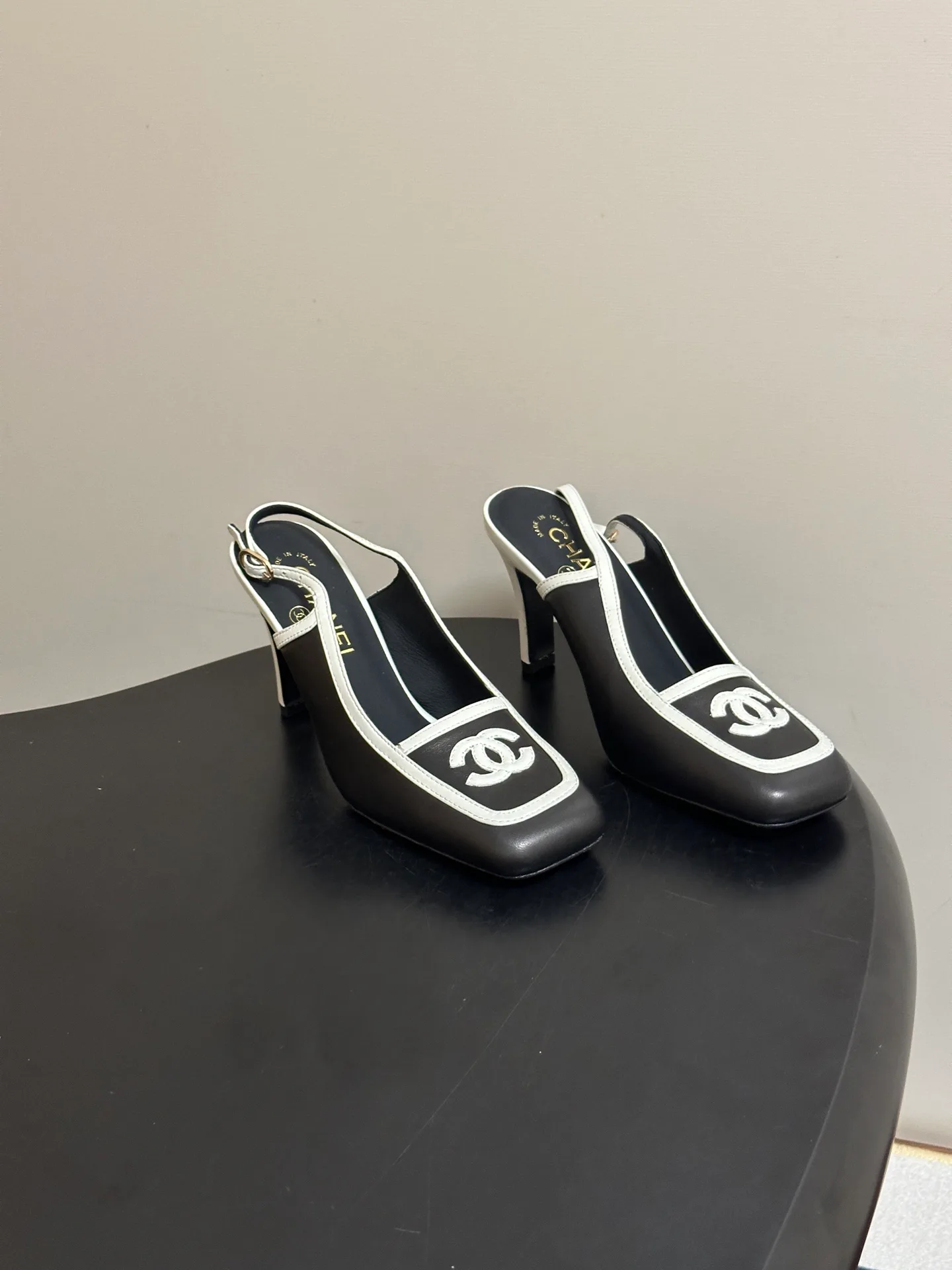Women's Open-Toe Sandals CHANEL 18041926