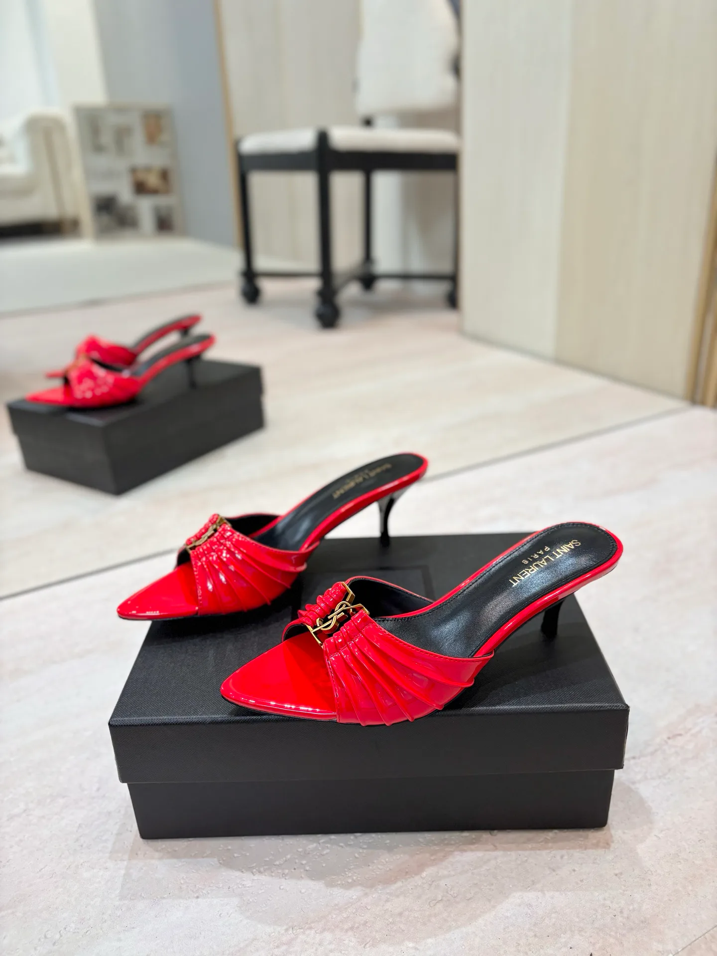 Women's Mules And Clogs SAINT LAURENT 17476079