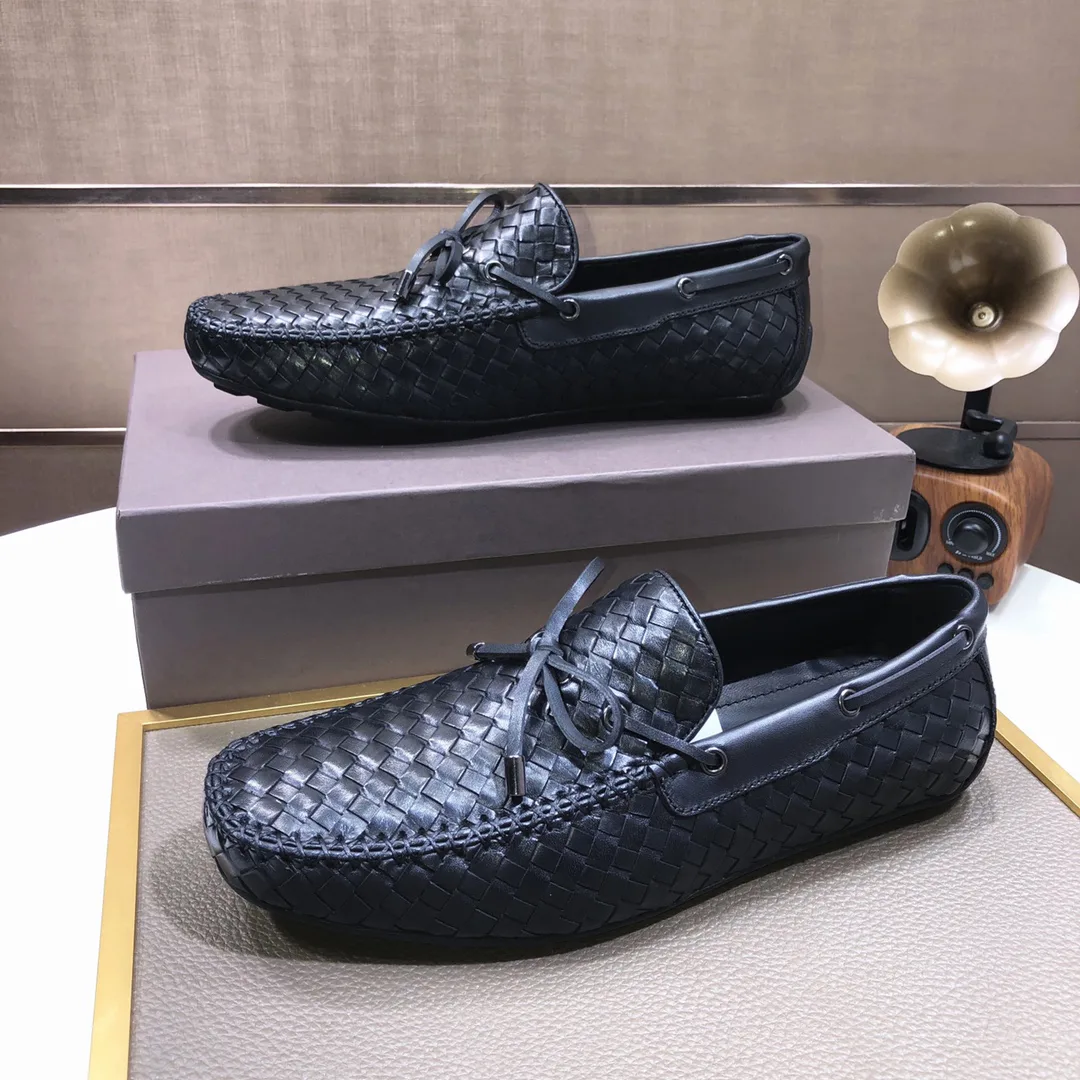 Men's Loafers And Dress Shoes BOTTEGA VENETA 18262245