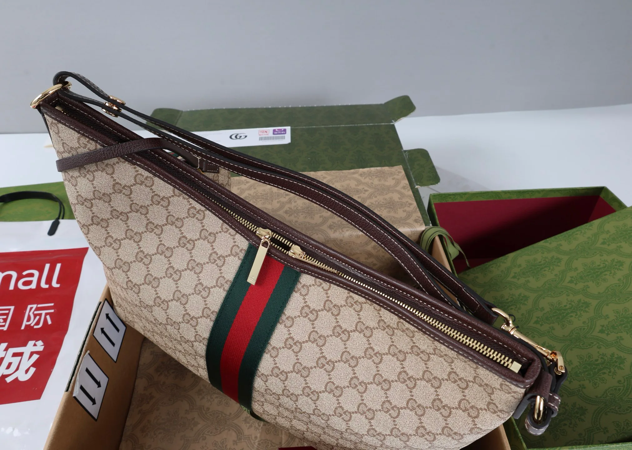 Women's Classic Handbags GUCCI 18250600