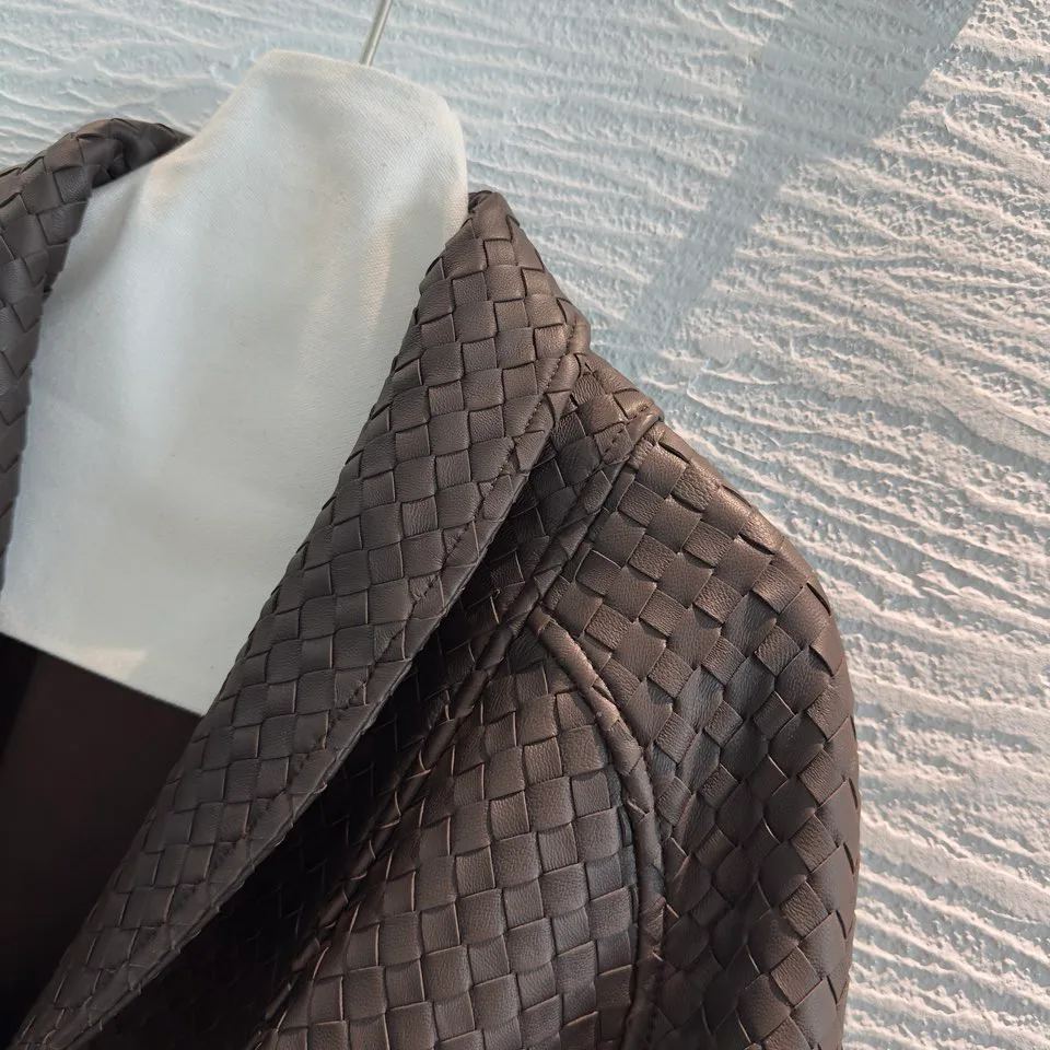 Women's Leather Jackets And Sheepskin Coats BOTTEGA VENETA 17471214