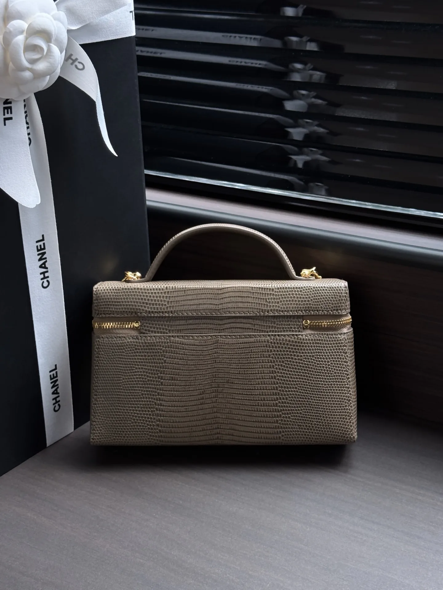 Women's Classic Handbags CHANEL 18147786