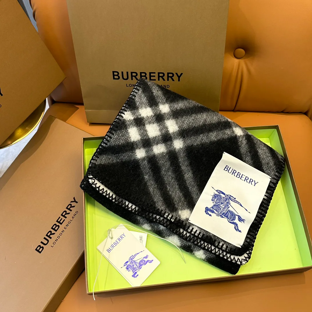 Scarves BURBERRY 18401215