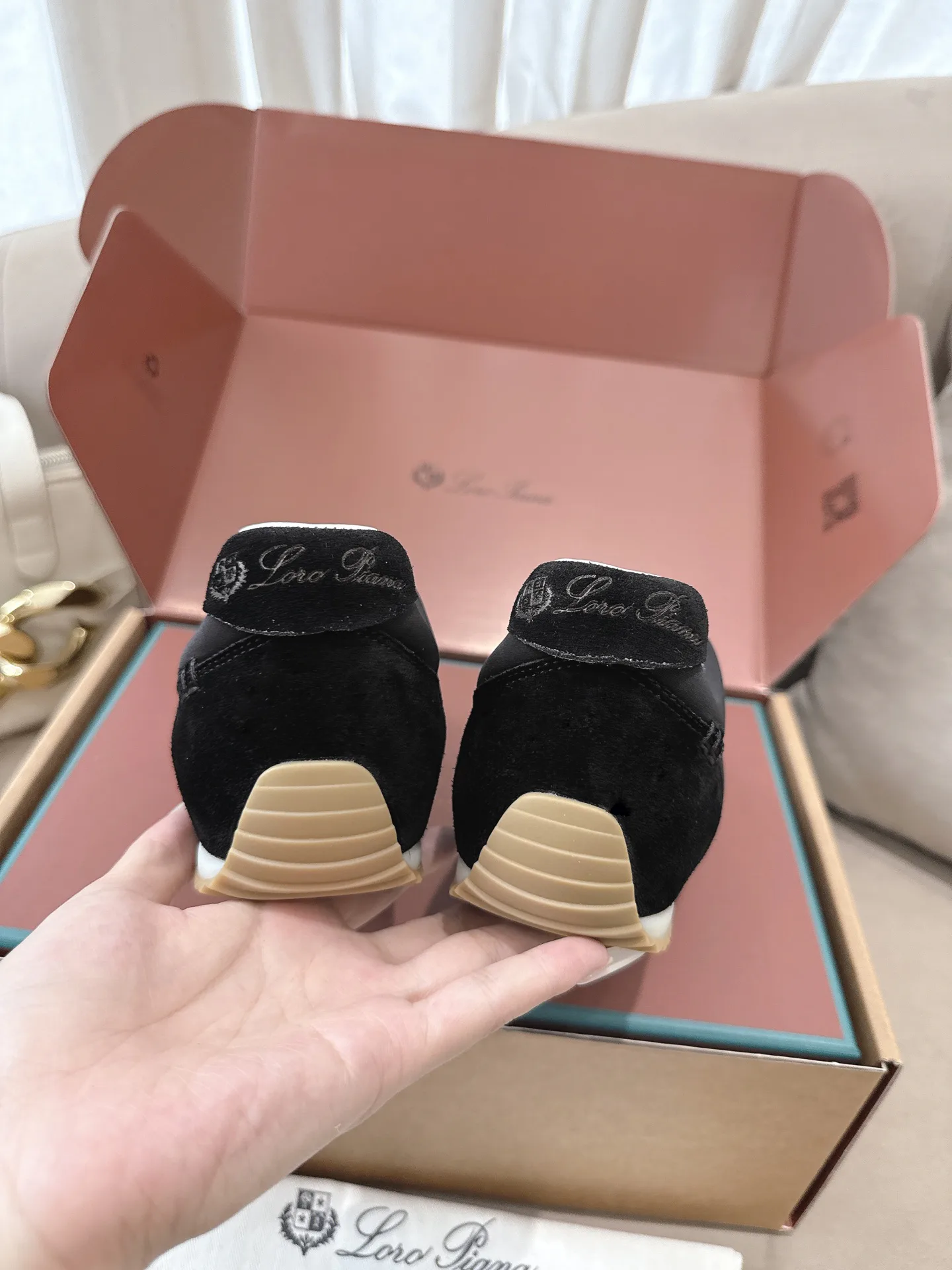 Women's Sneakers LORO PIANA 17803509