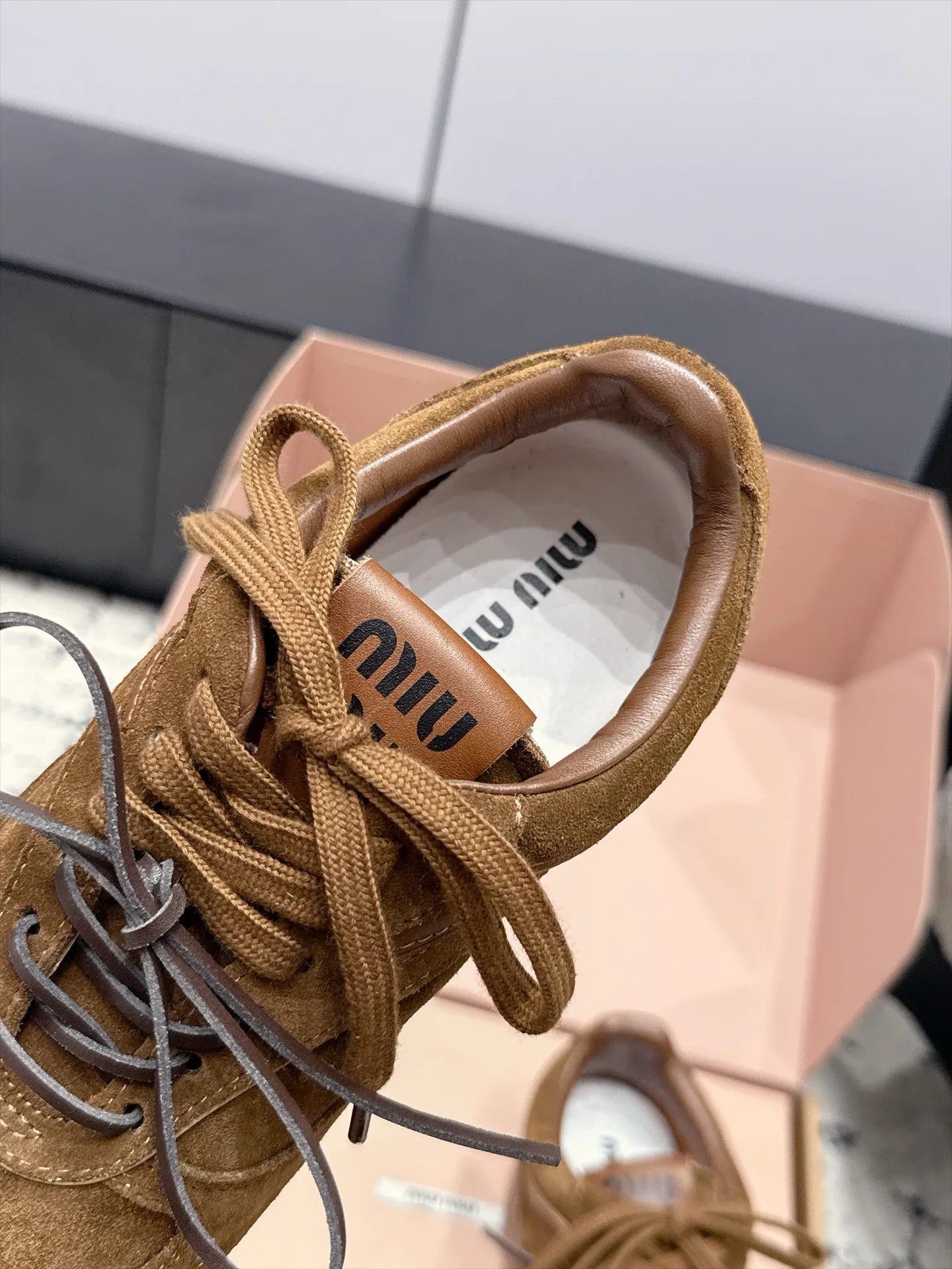Women's Sneakers MIU MIU 18133254