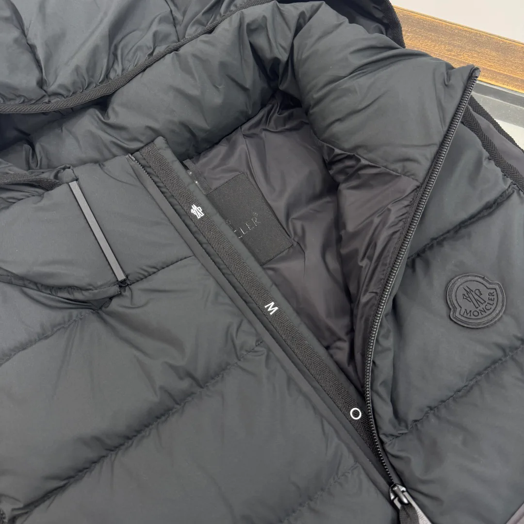 Women's Vests MONCLER 18001989