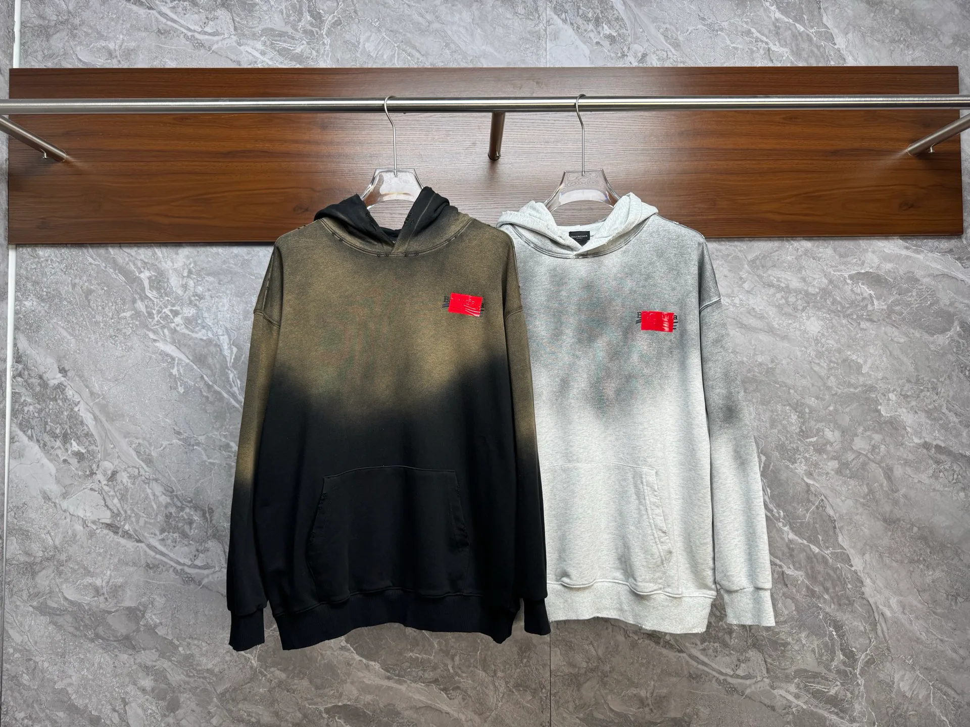 Women's Sweatshirts And Hoodies BALENCIAGA 18182345