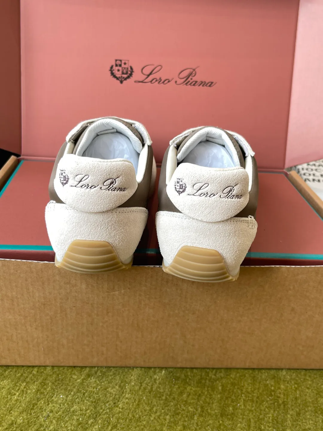 Women's Sneakers LORO PIANA 17424583