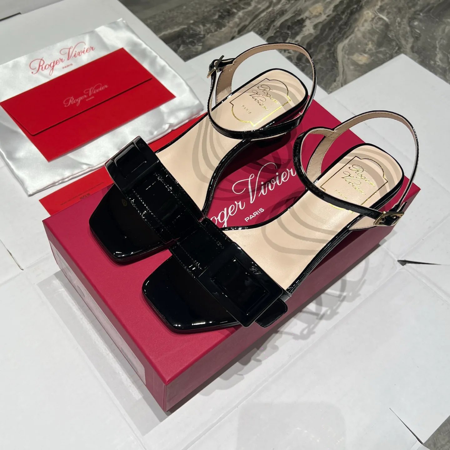 Women's Open-Toe Sandals ROGER VIVIER 17291900