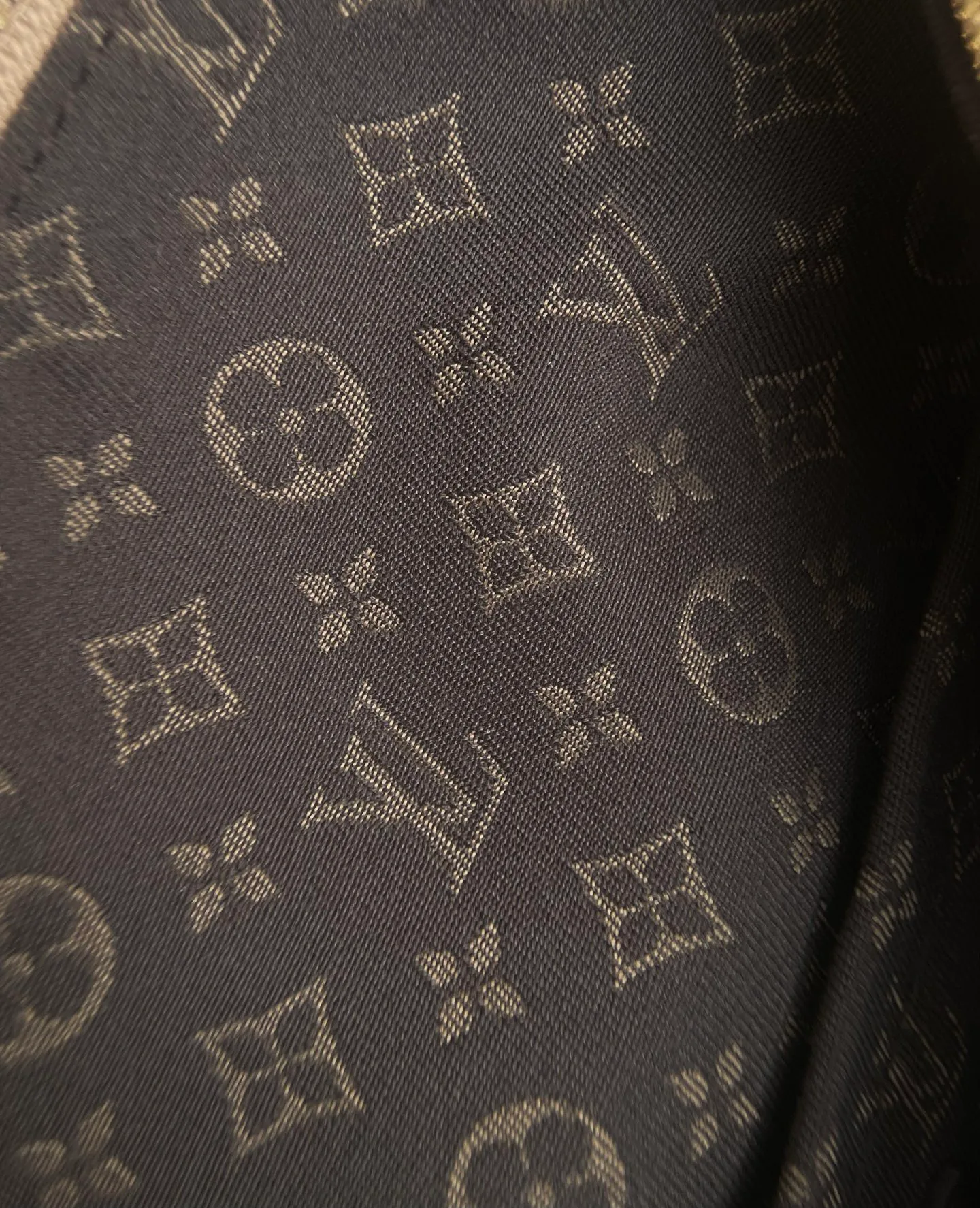 Women's Classic Handbags LOUIS VUITTON 18376615