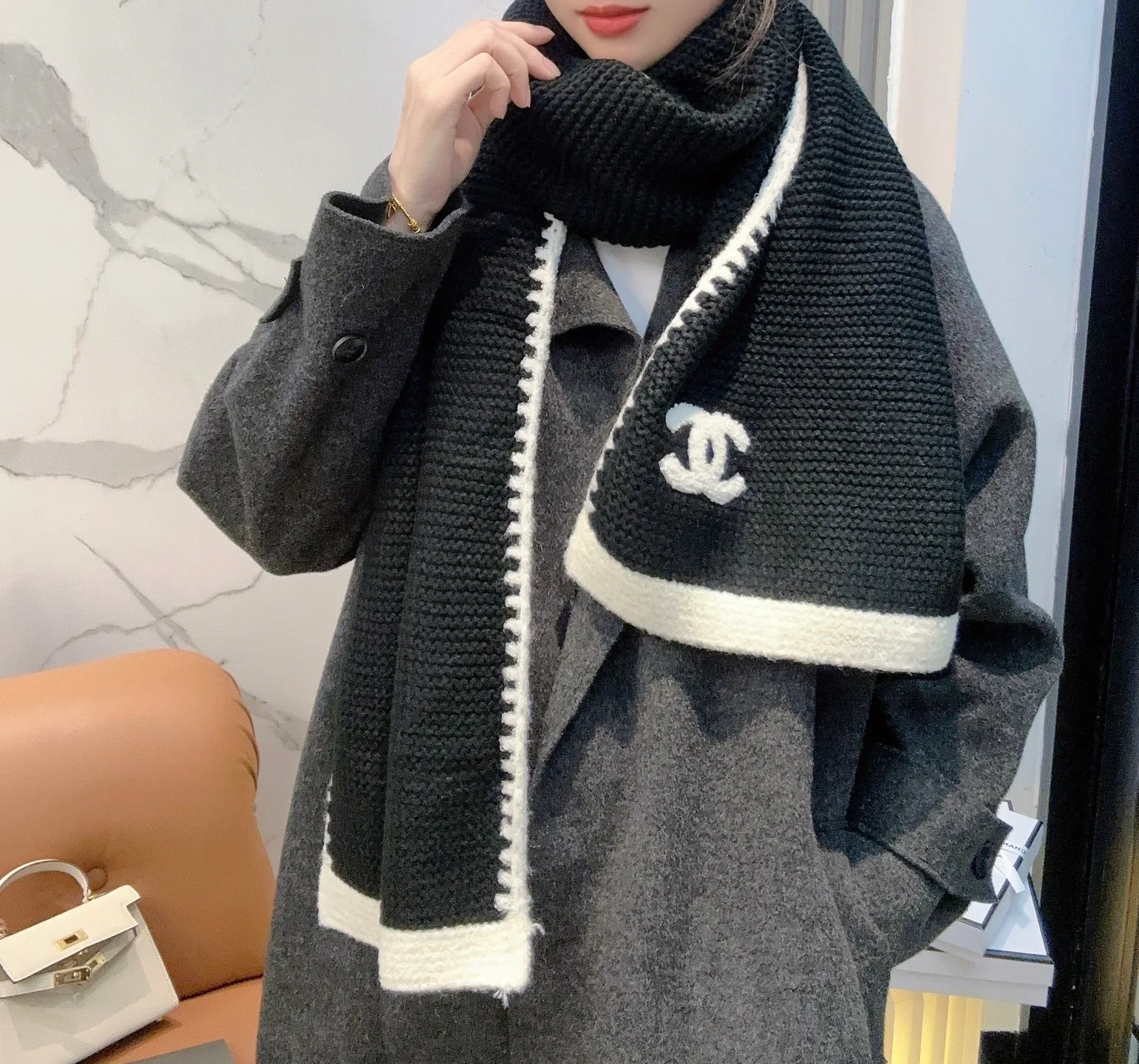 Scarves CHANEL 18105410