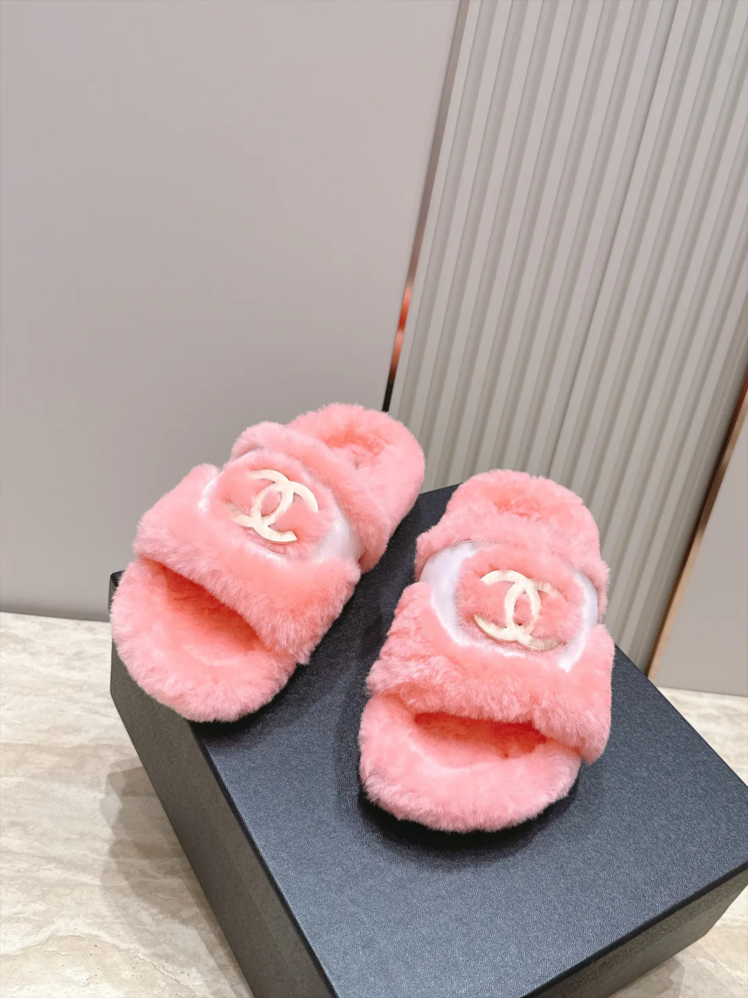 Women's Slippers CHANEL 18266284