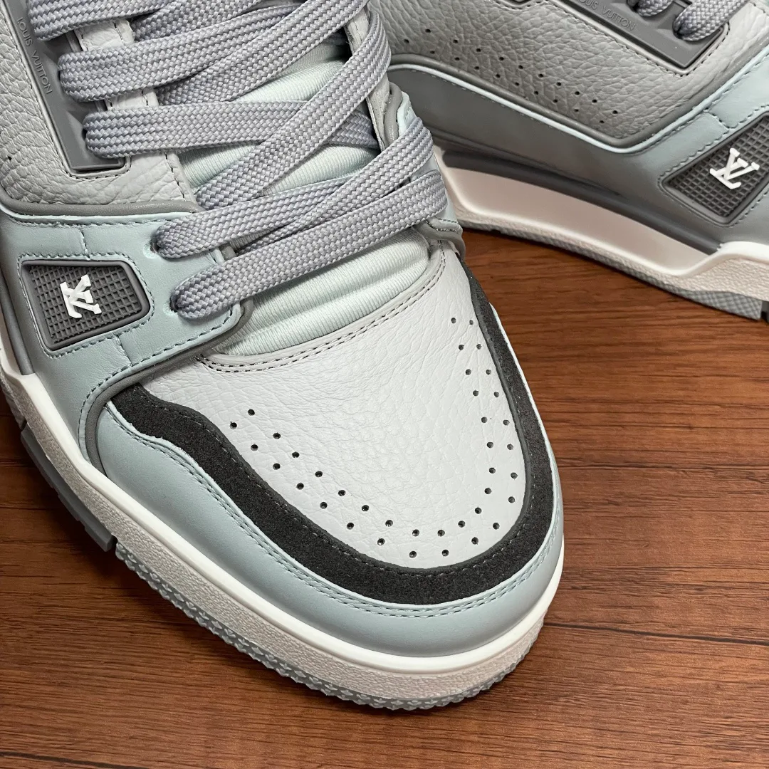 Men's Sneakers LOUIS VUITTON 17461096