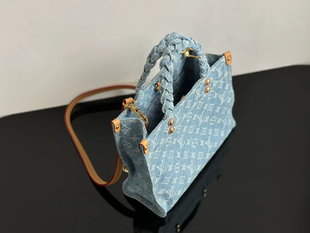 Women's Classic Handbags LOUIS VUITTON 18376500