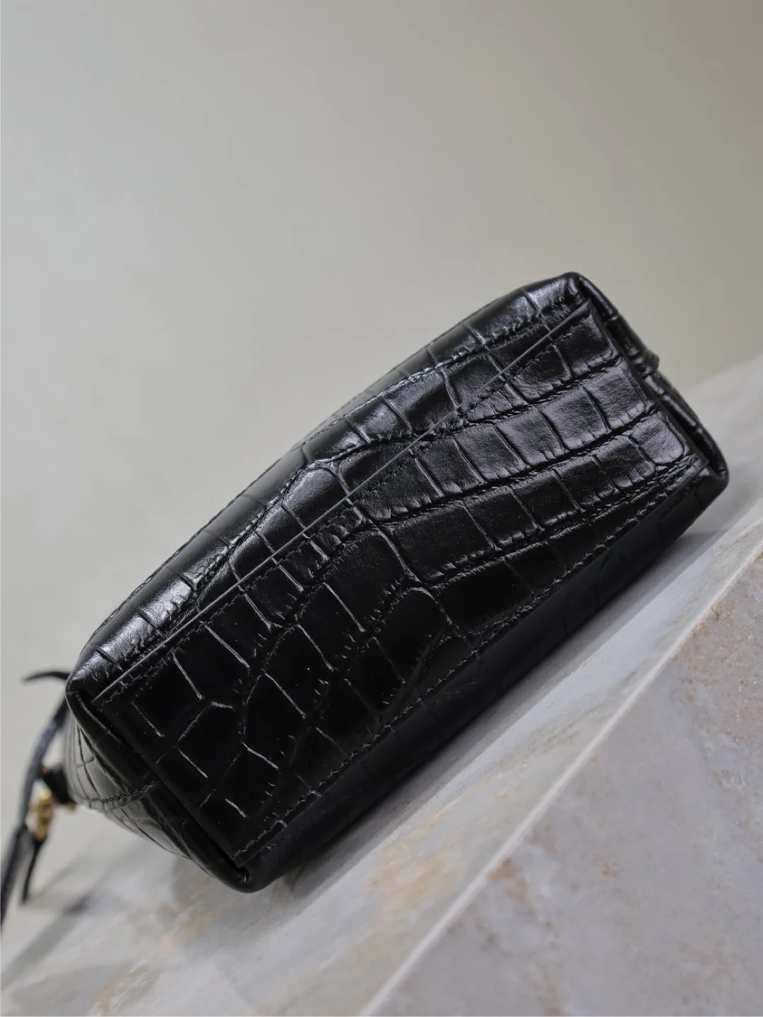 Women's Classic Handbags SAINT LAURENT 17320759