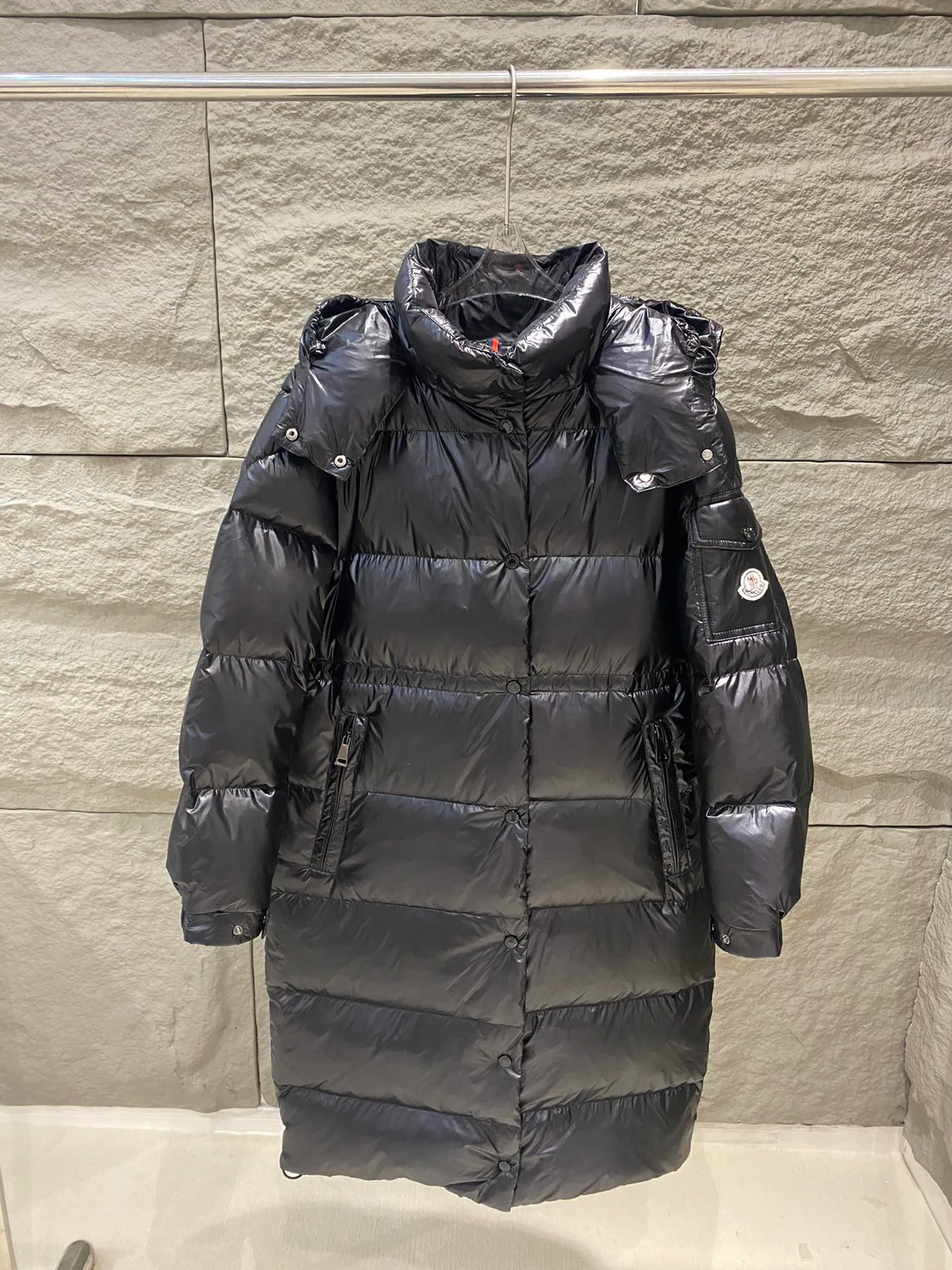 Women's Jackets And Down Jackets MONCLER 17964610