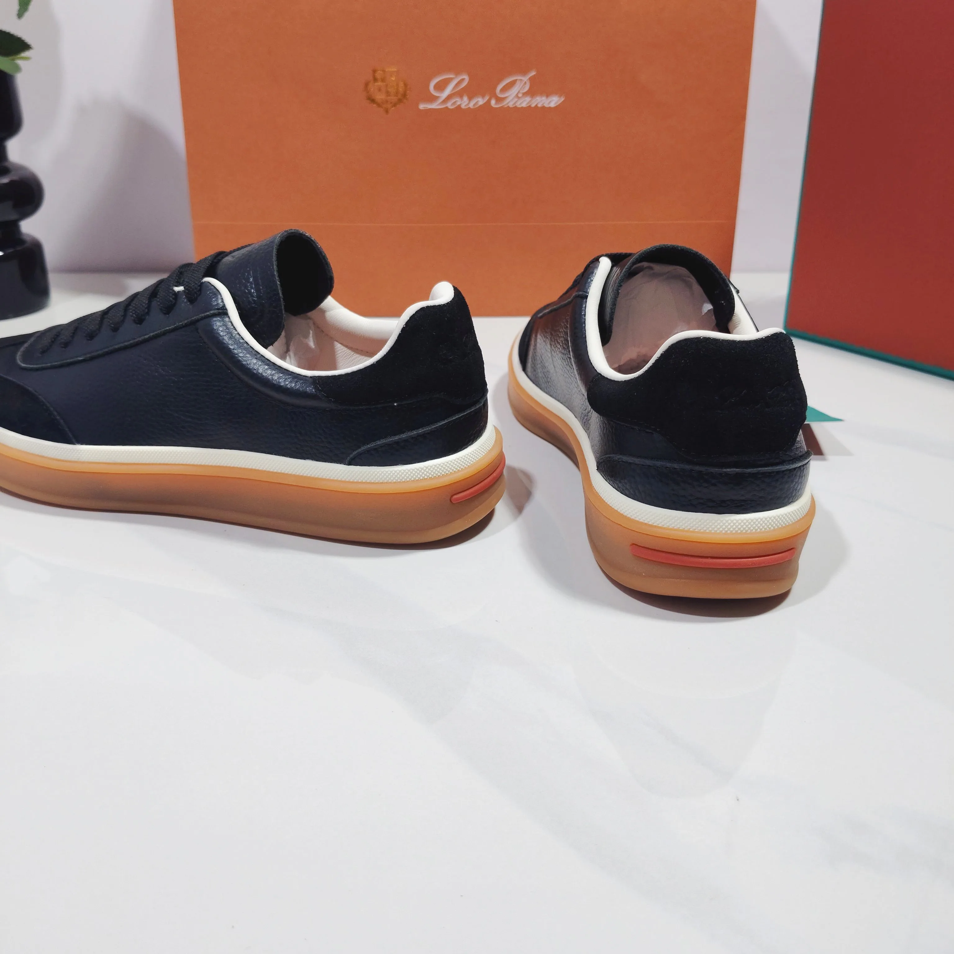 Women's Sneakers LORO PIANA 17961929