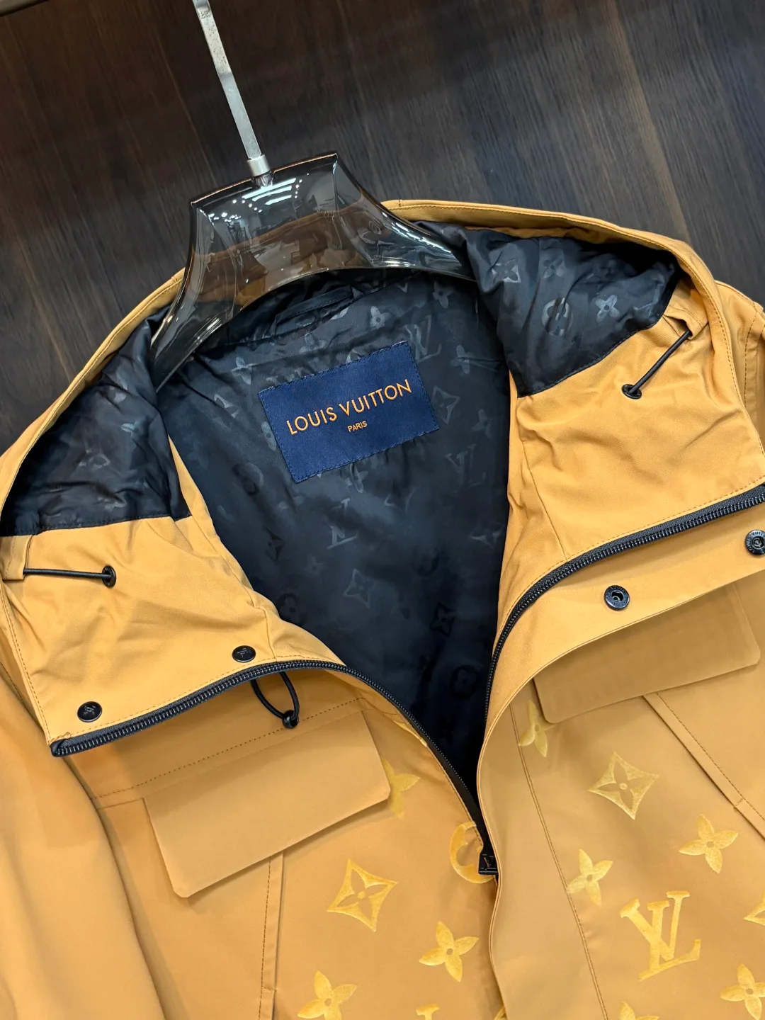 Women's Jackets And Down Jackets LOUIS VUITTON 18157373