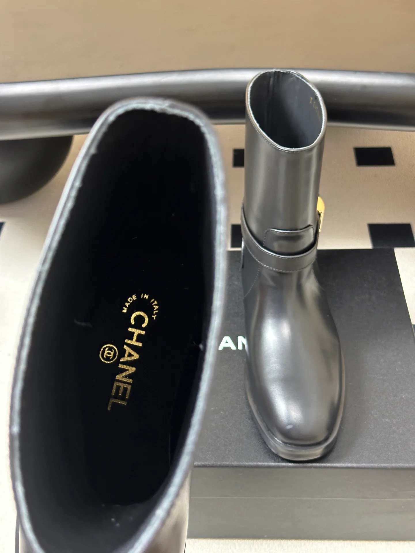 Women's Boots CHANEL 18048831