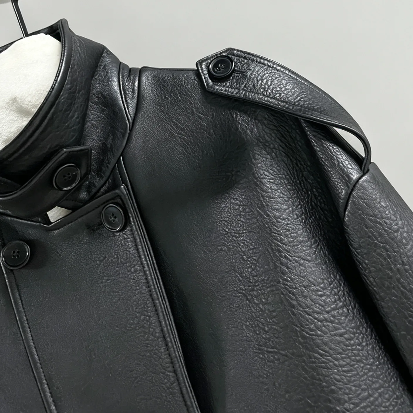 Women's Leather Jackets And Sheepskin Coats SAINT LAURENT 18417101