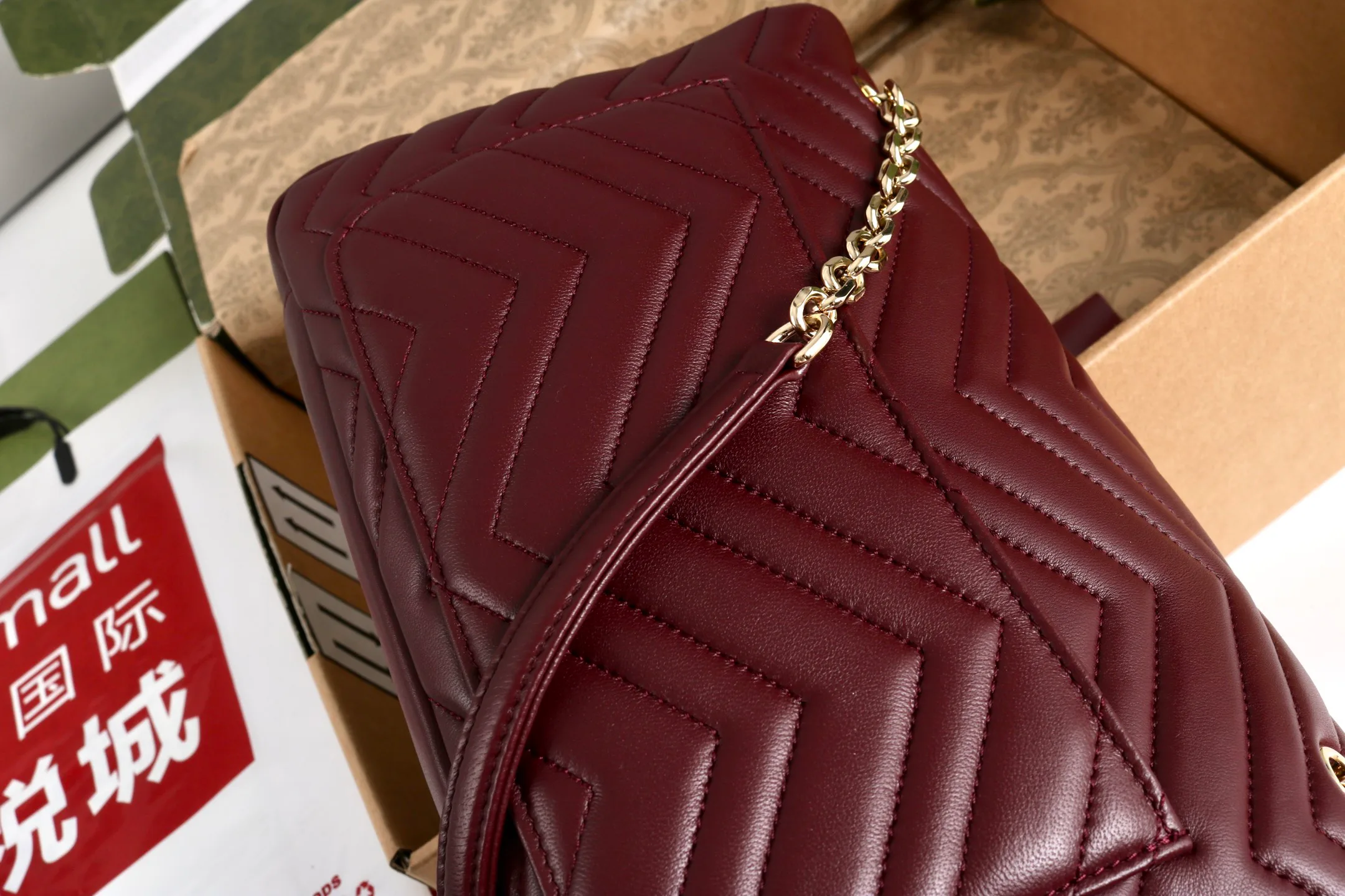 Women's Classic Handbags GUCCI 18223238