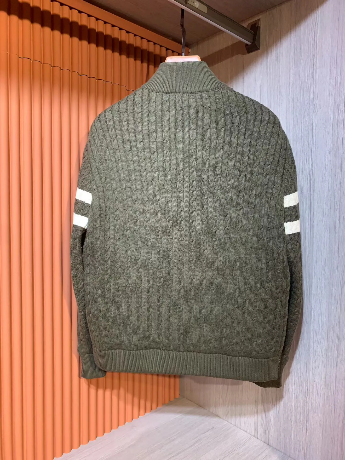 Men's Jackets And Down Jackets MONCLER 18084406