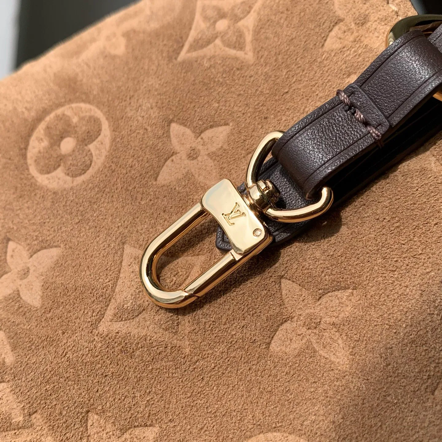 Women's Classic Handbags LOUIS VUITTON 18147436
