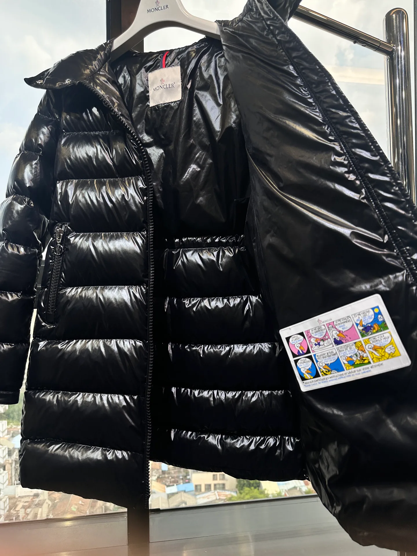 Women's Jackets And Down Jackets MONCLER 18508601