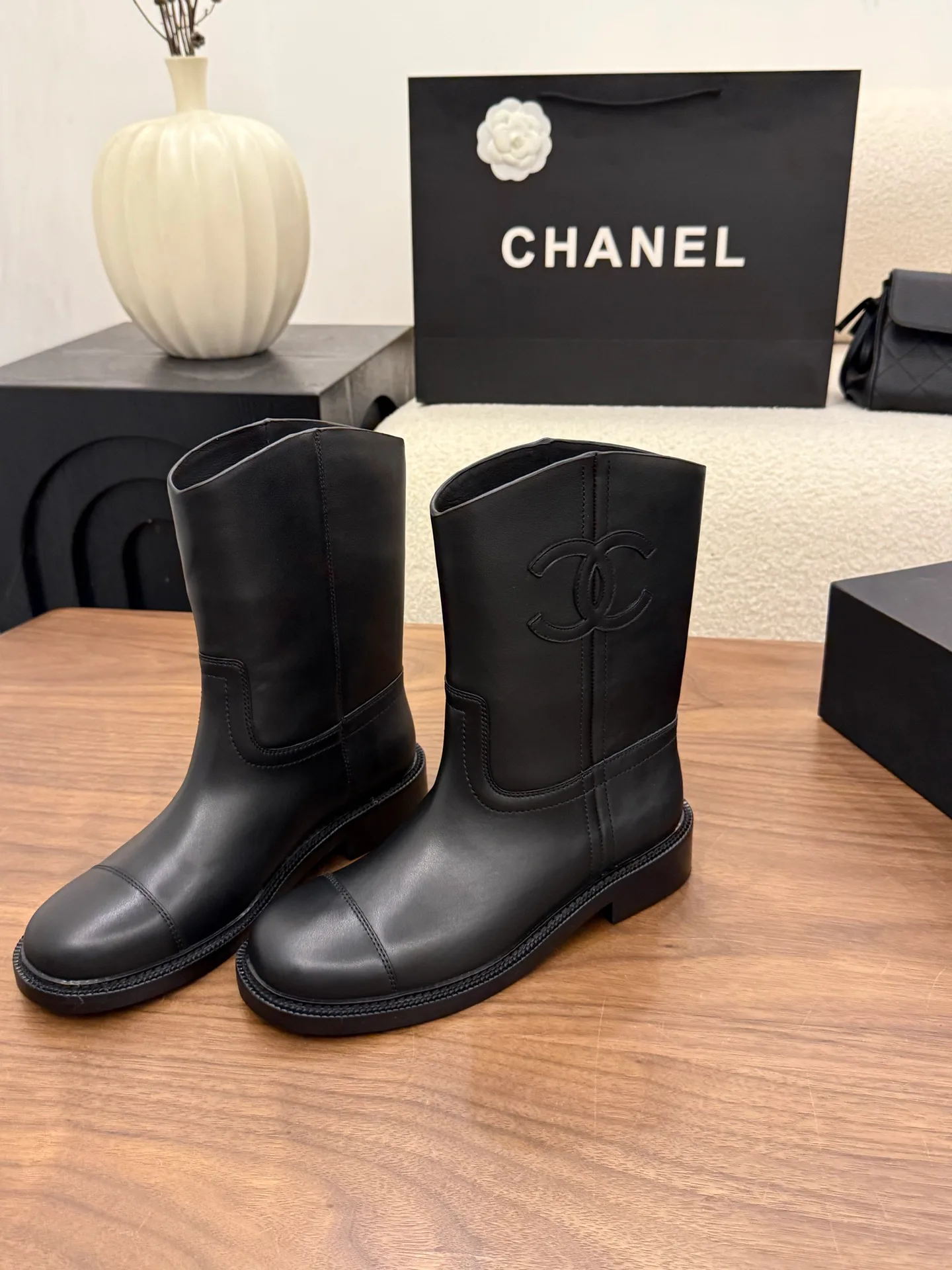 Women's Boots CHANEL 18440825