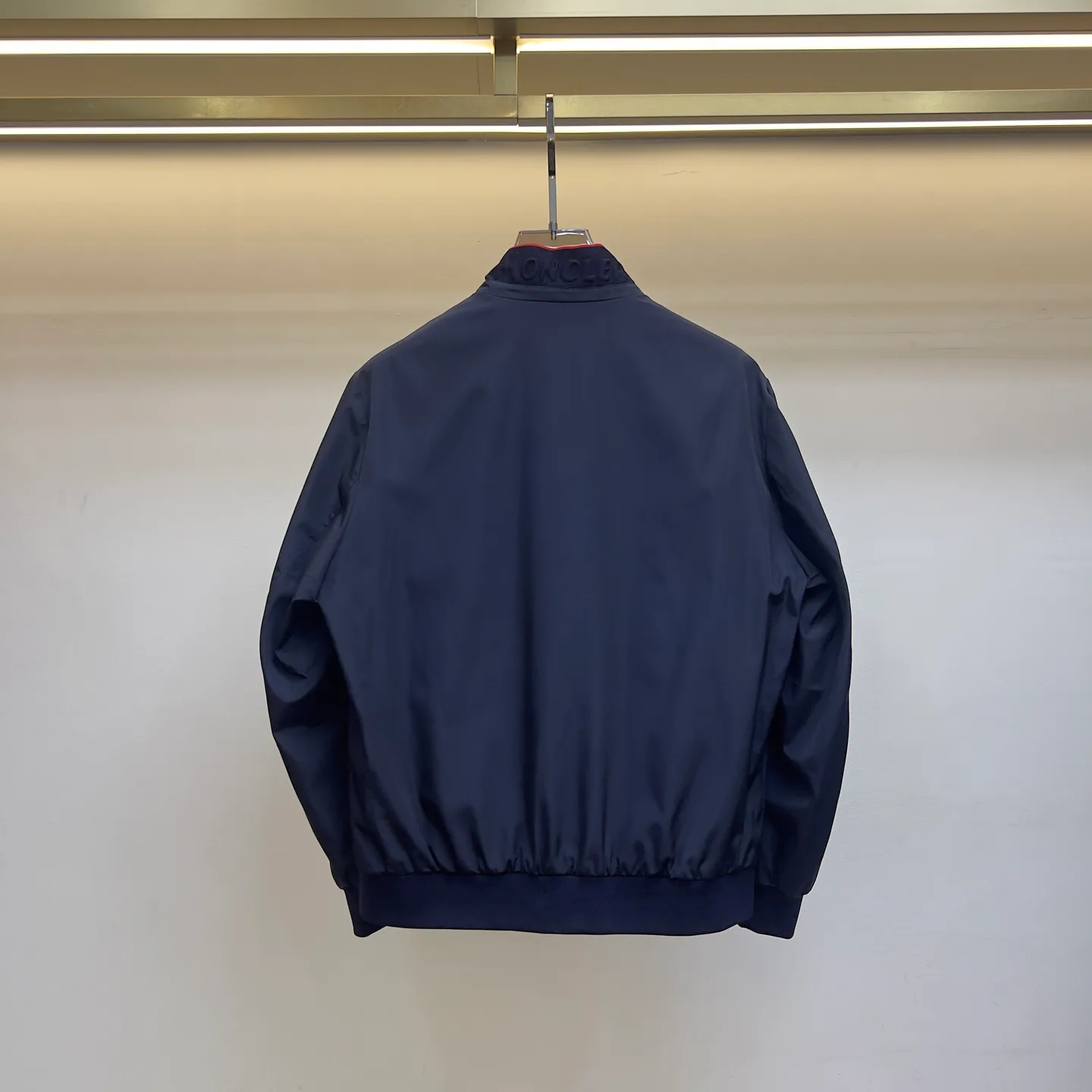 Women's Jackets And Down Jackets MONCLER 17340706