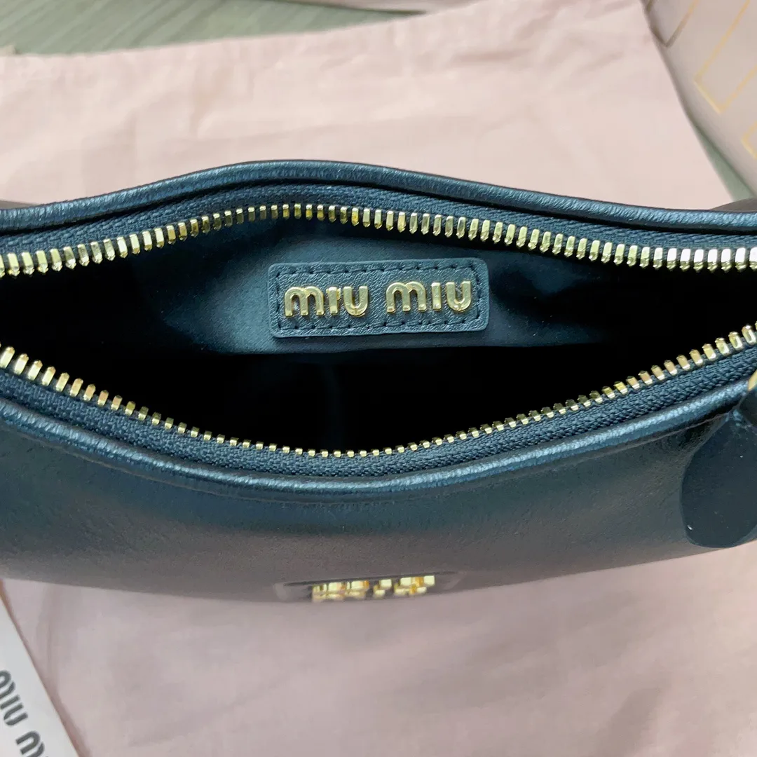 Women's Classic Handbags MIU MIU 18323212