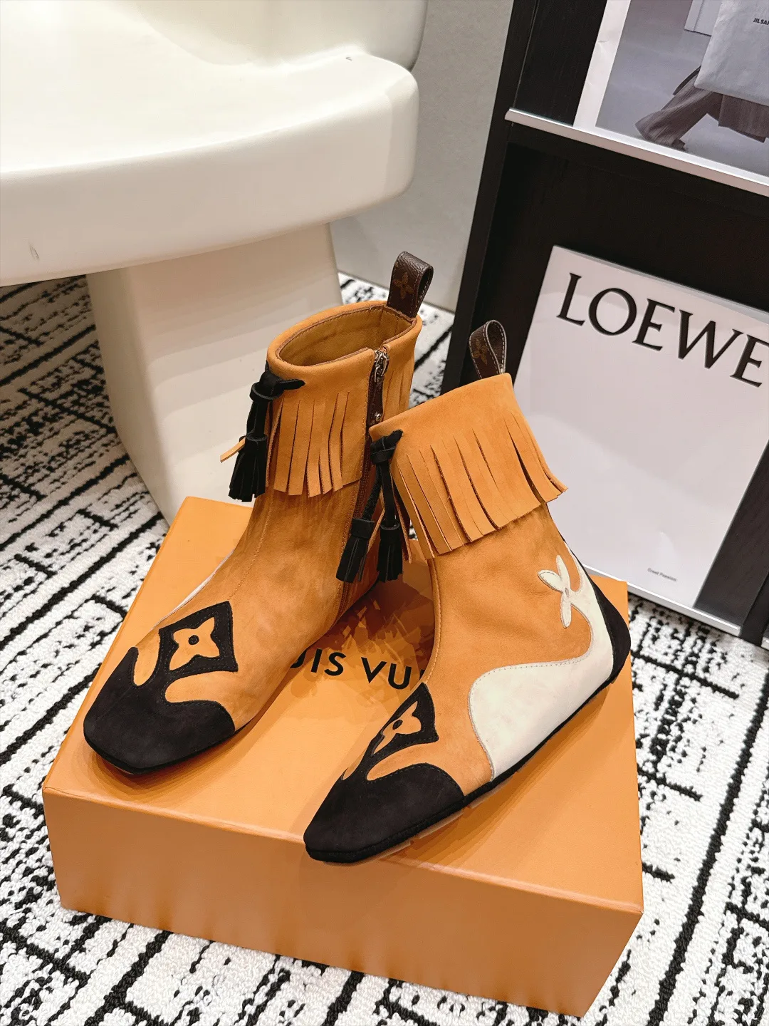 Women's Booties LOUIS VUITTON 17978344