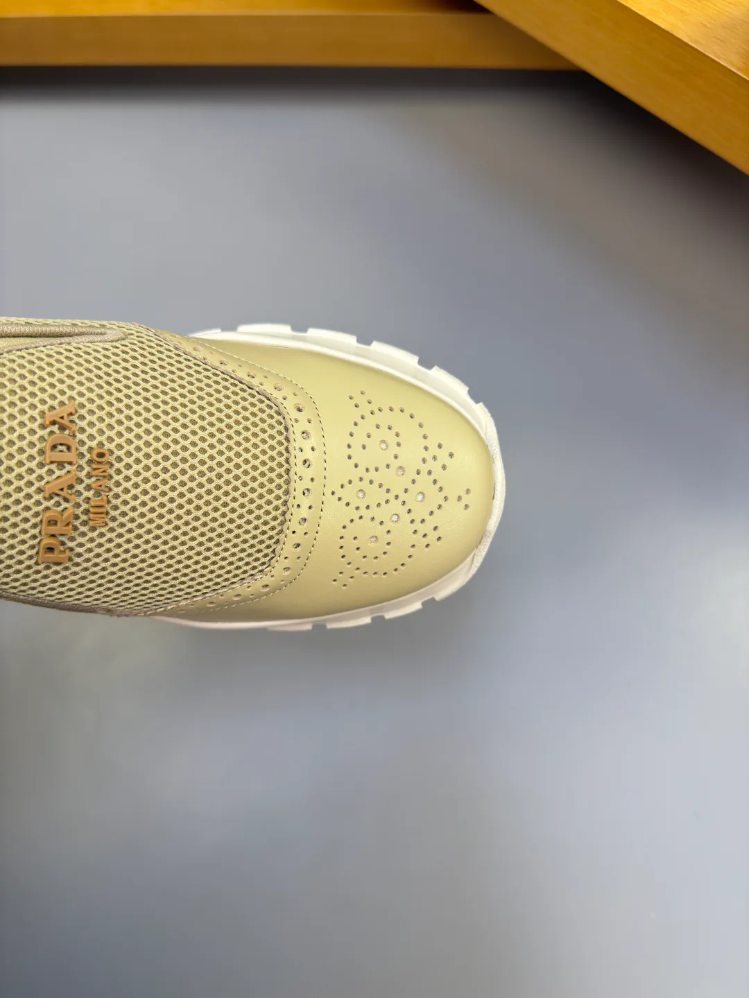 Men's Sneakers PRADA 17368534