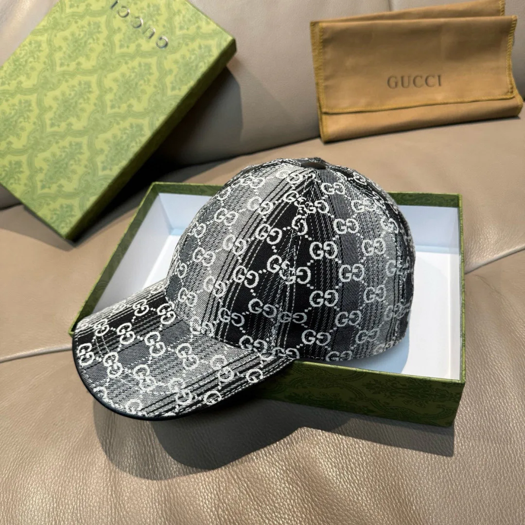 Hats GUCCI 18347047