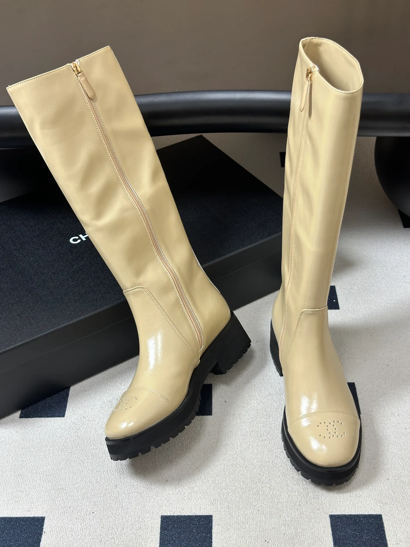 Women's Boots CHANEL 18048836