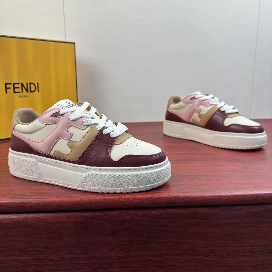 Women's Sneakers FENDI 18119026