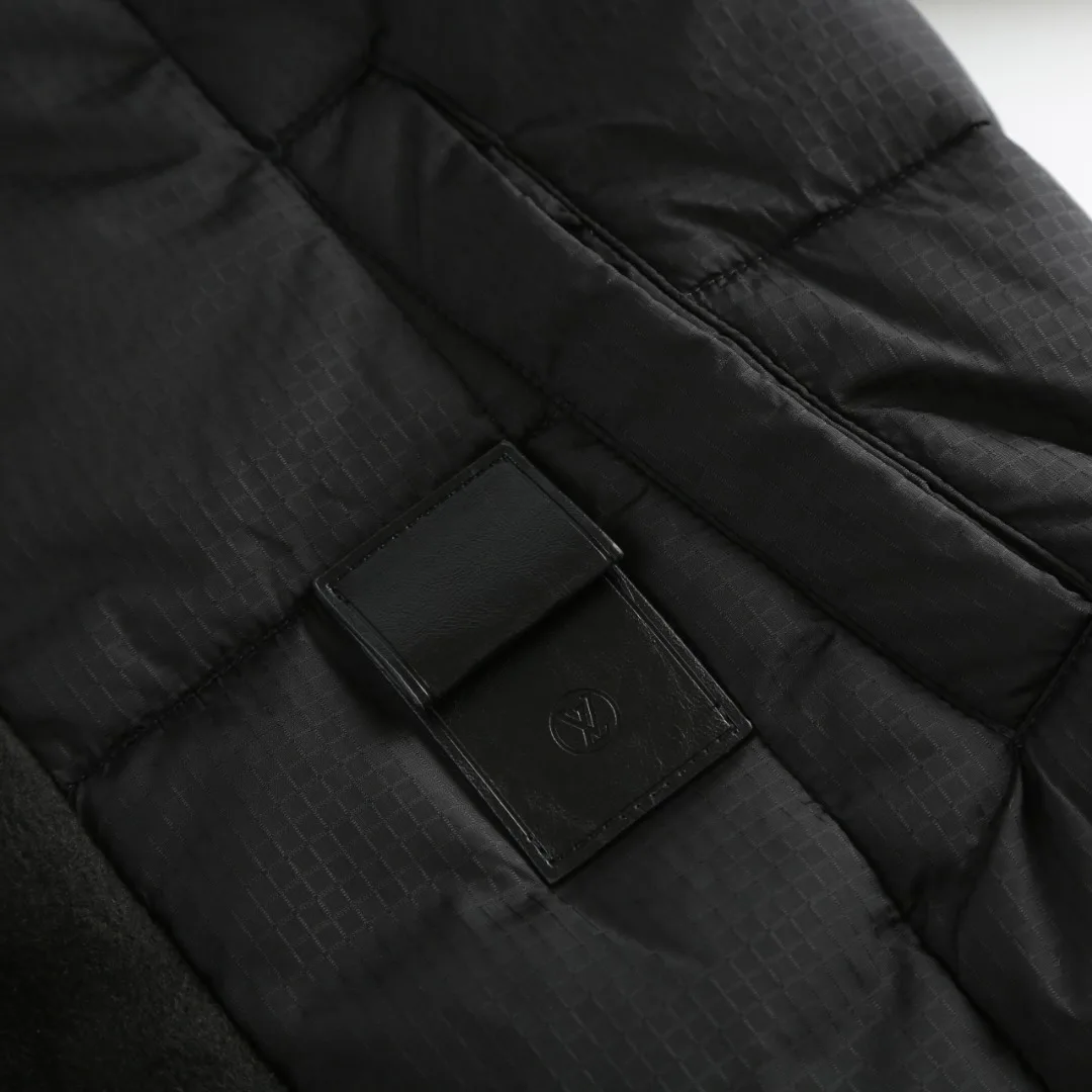 Women's Jackets And Down Jackets LOUIS VUITTON 18022557