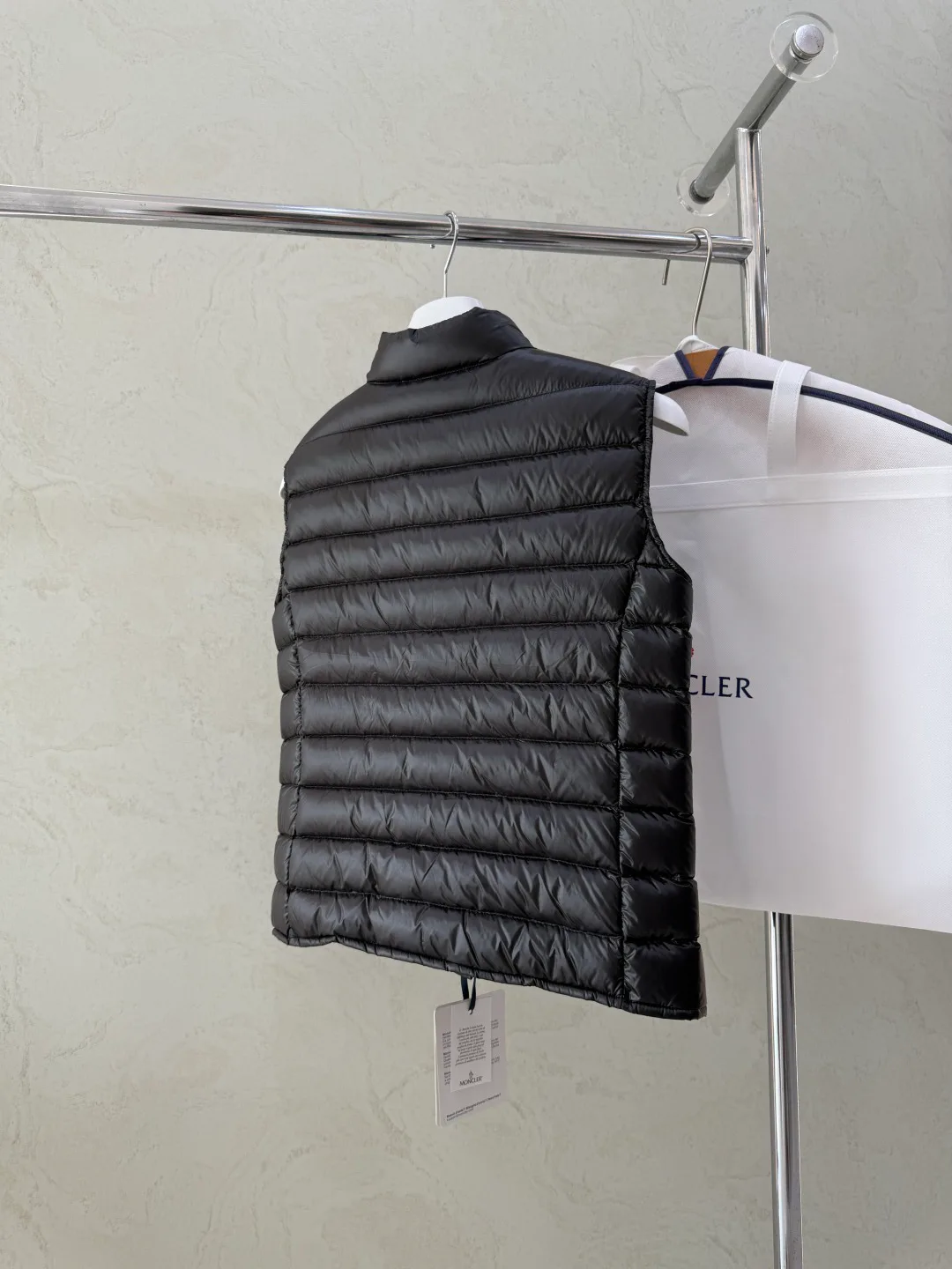 Men's Vests MONCLER 18030022