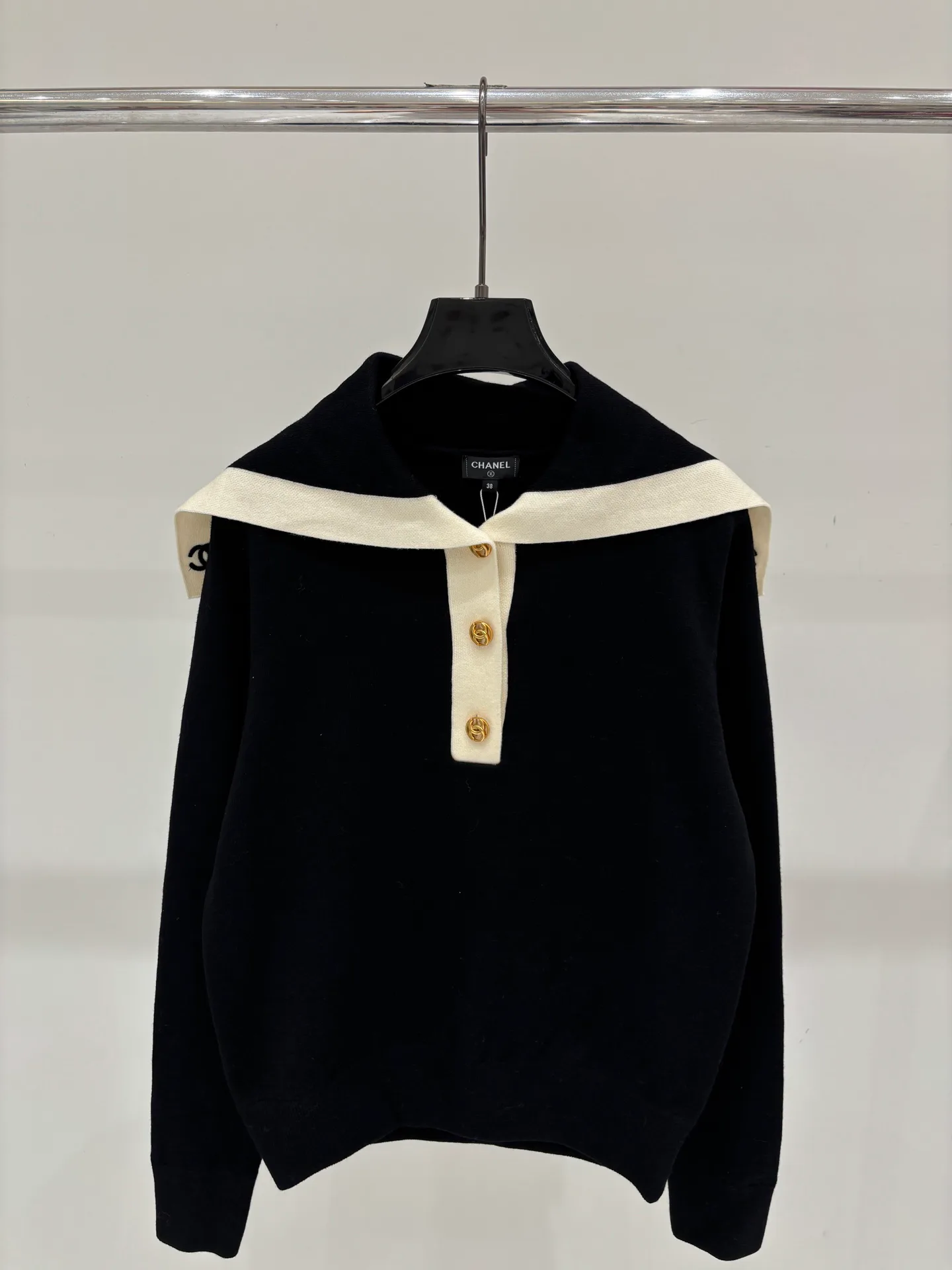 Women's Jumpers And Sweaters CHANEL 18032624